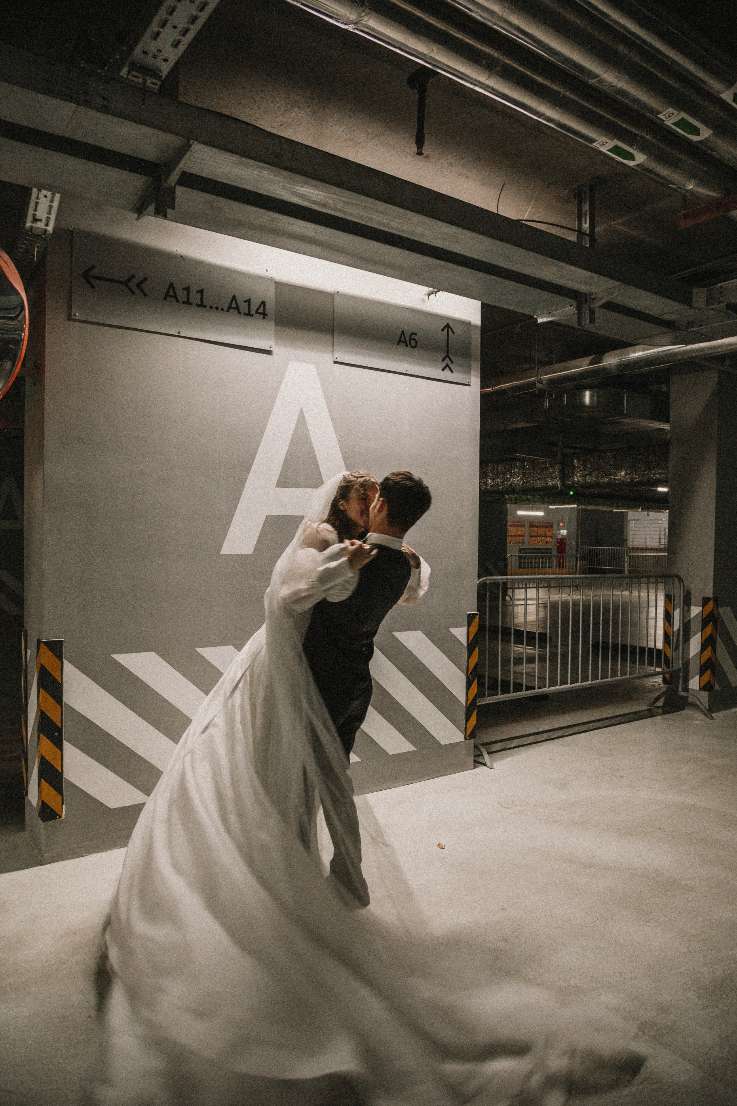 Yana & Natanael. Wedding, family and portrait photographer in Portland