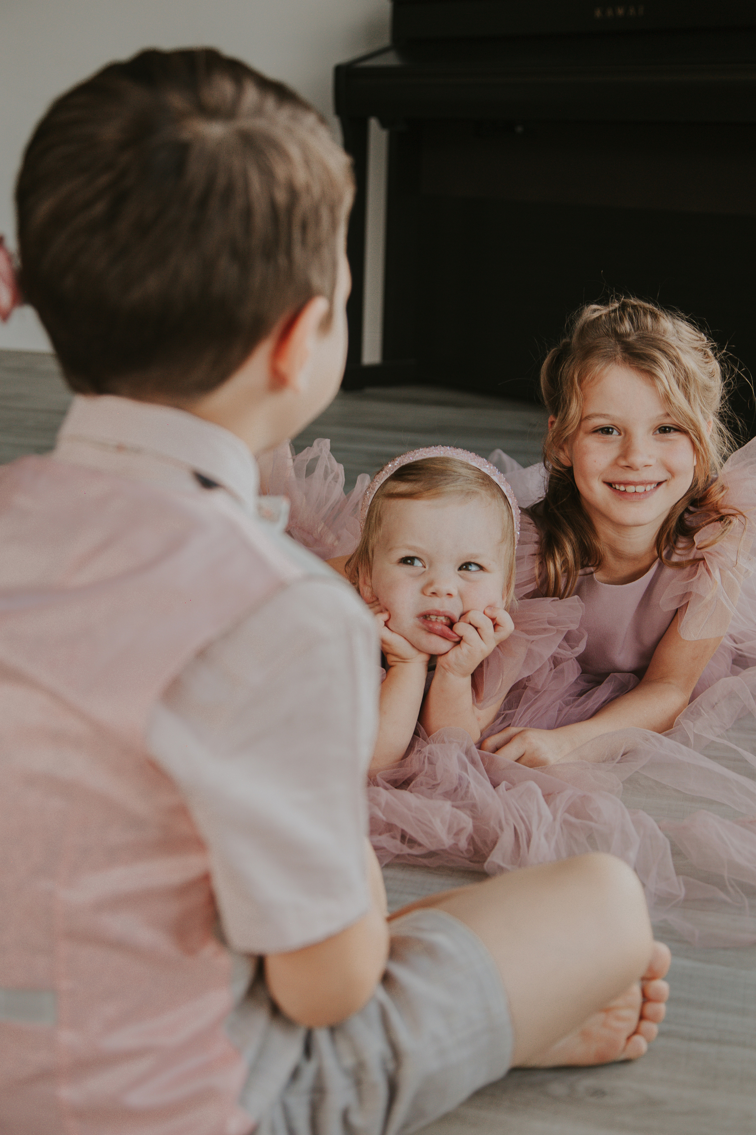 Kryachovs. Wedding, family and portrait photographer in Portland