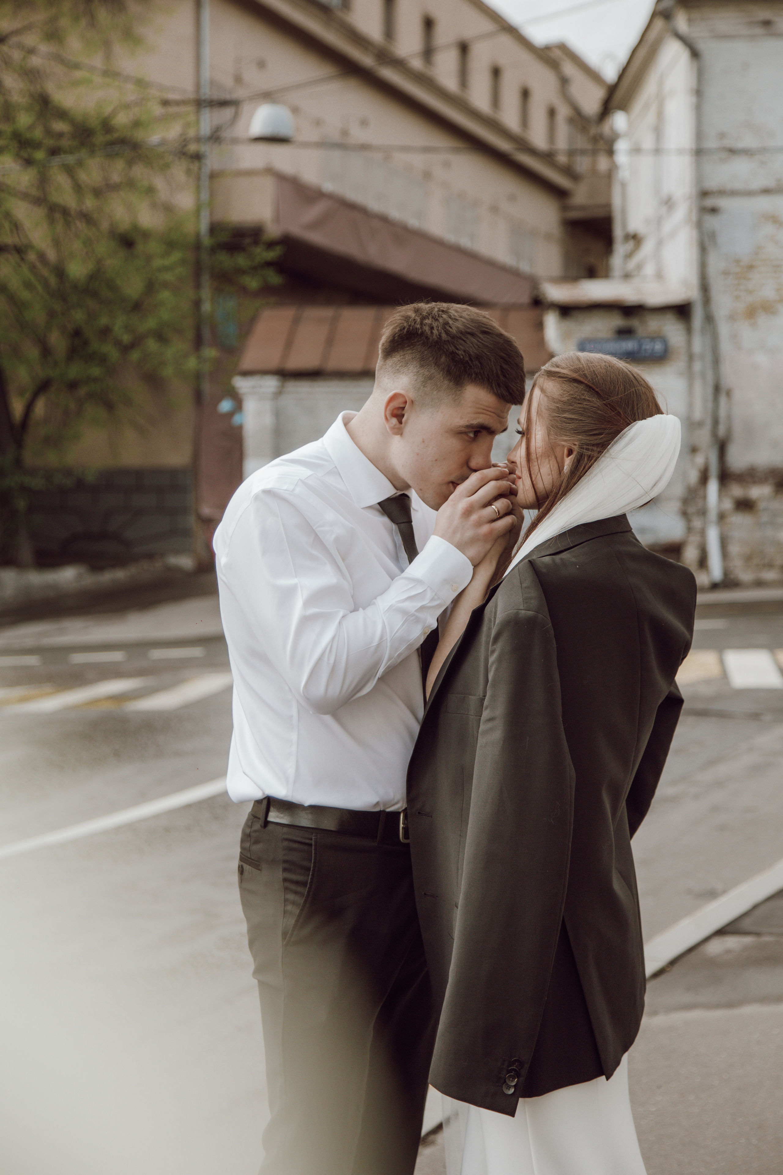 Tima & Inessa. Wedding, family and portrait photographer in Portland