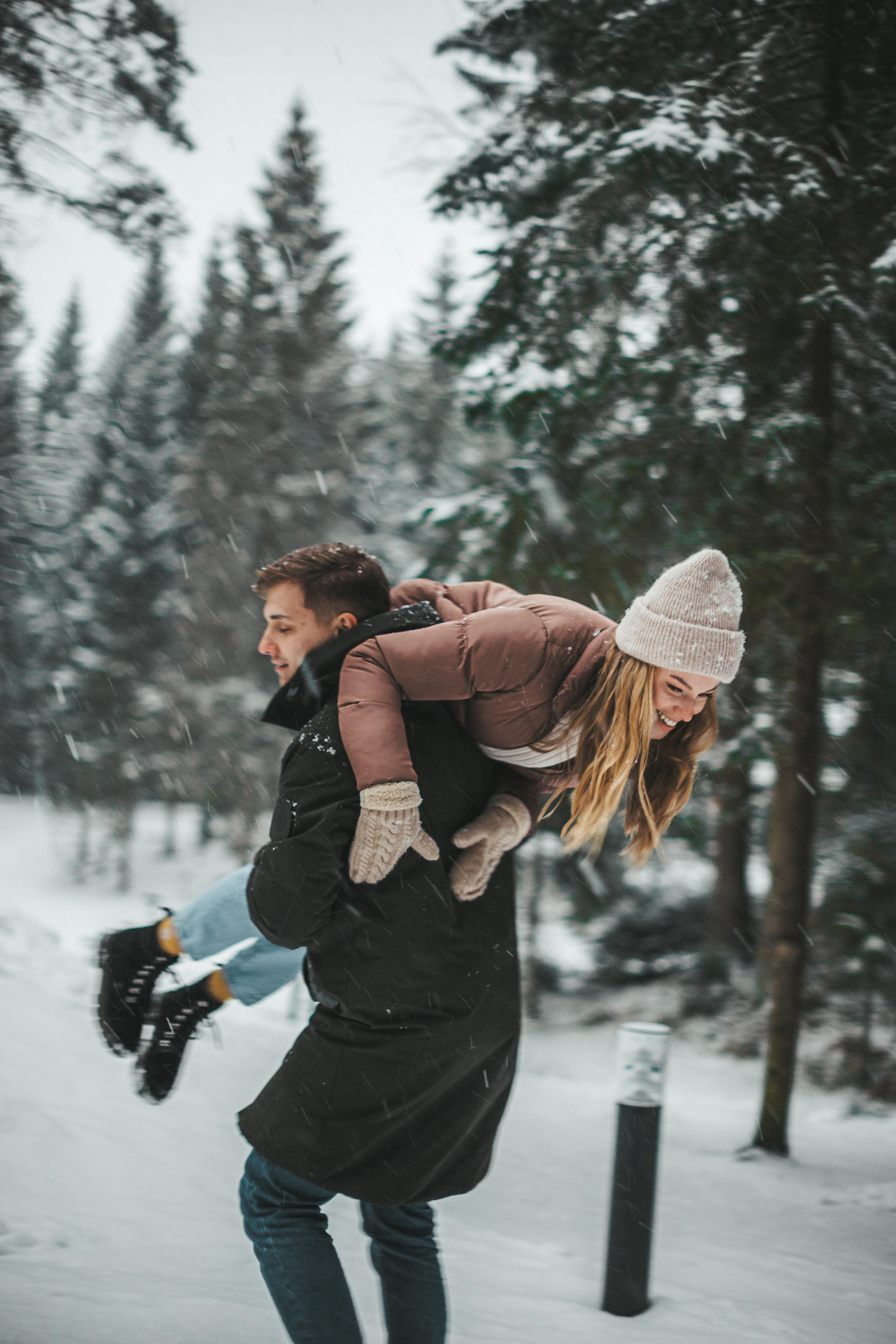 Winter. Wedding, family and portrait photographer in Portland
