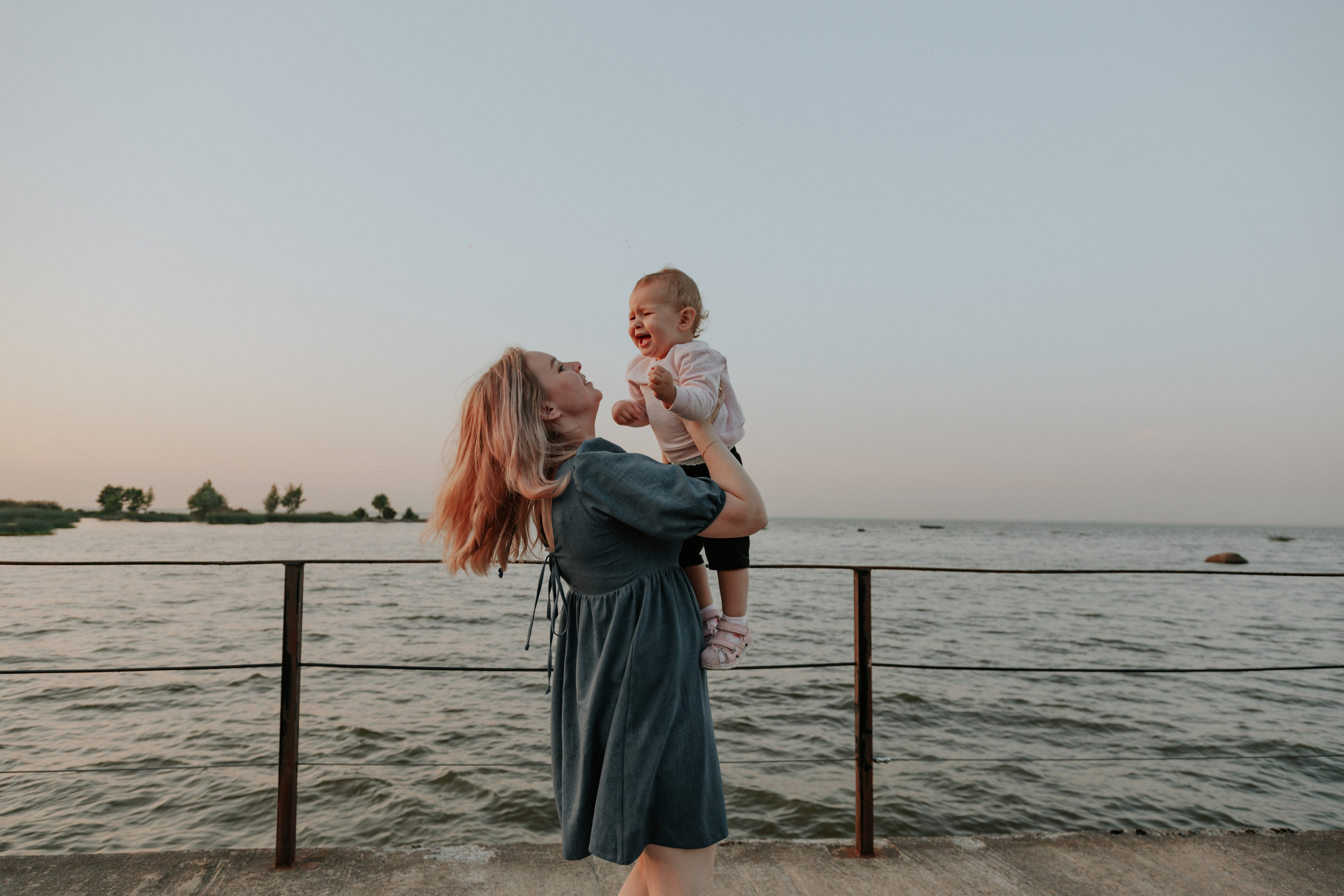 Zhivolup. Wedding, family and portrait photographer in Portland