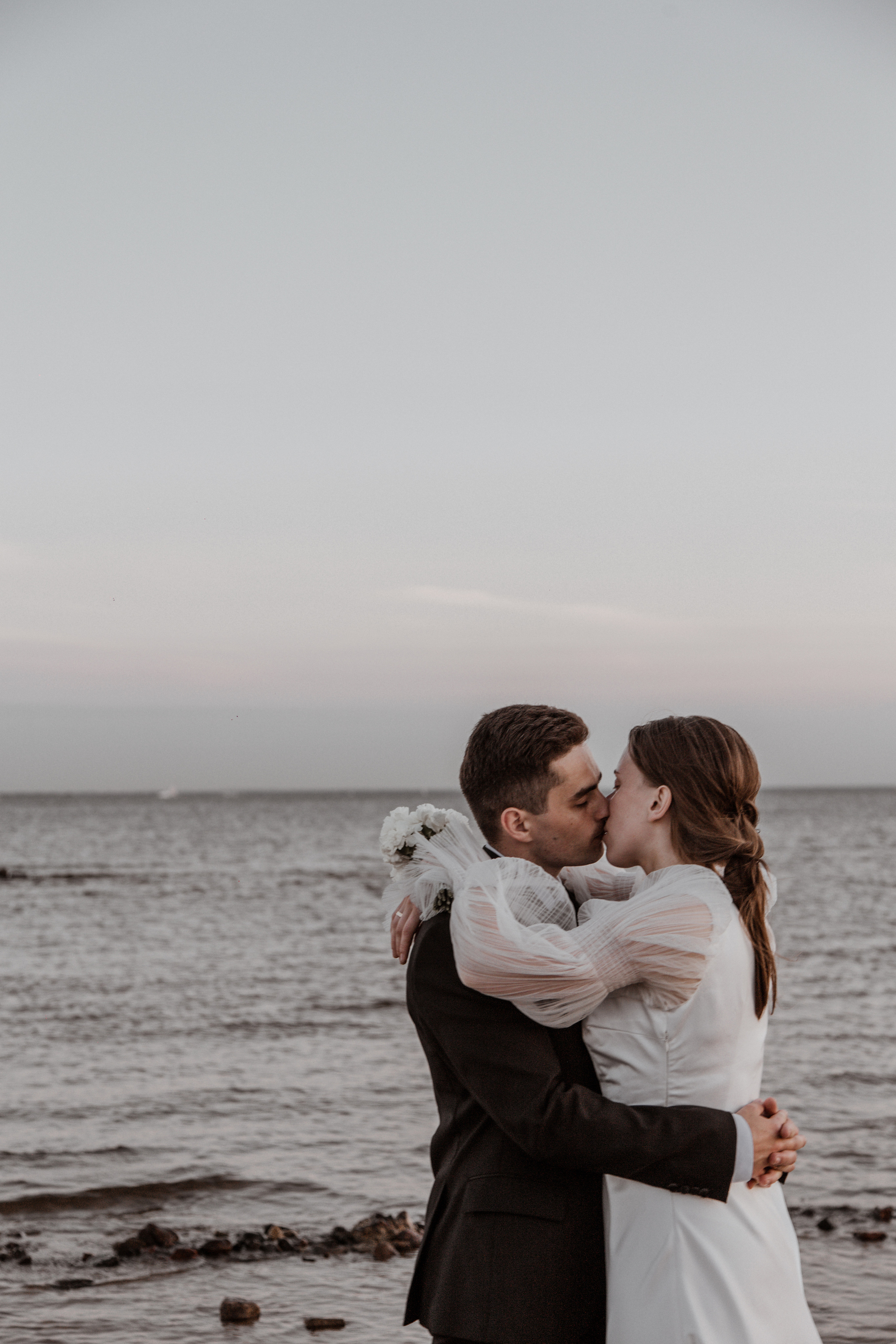 Ndya & Alex. Wedding, family and portrait photographer in Portland