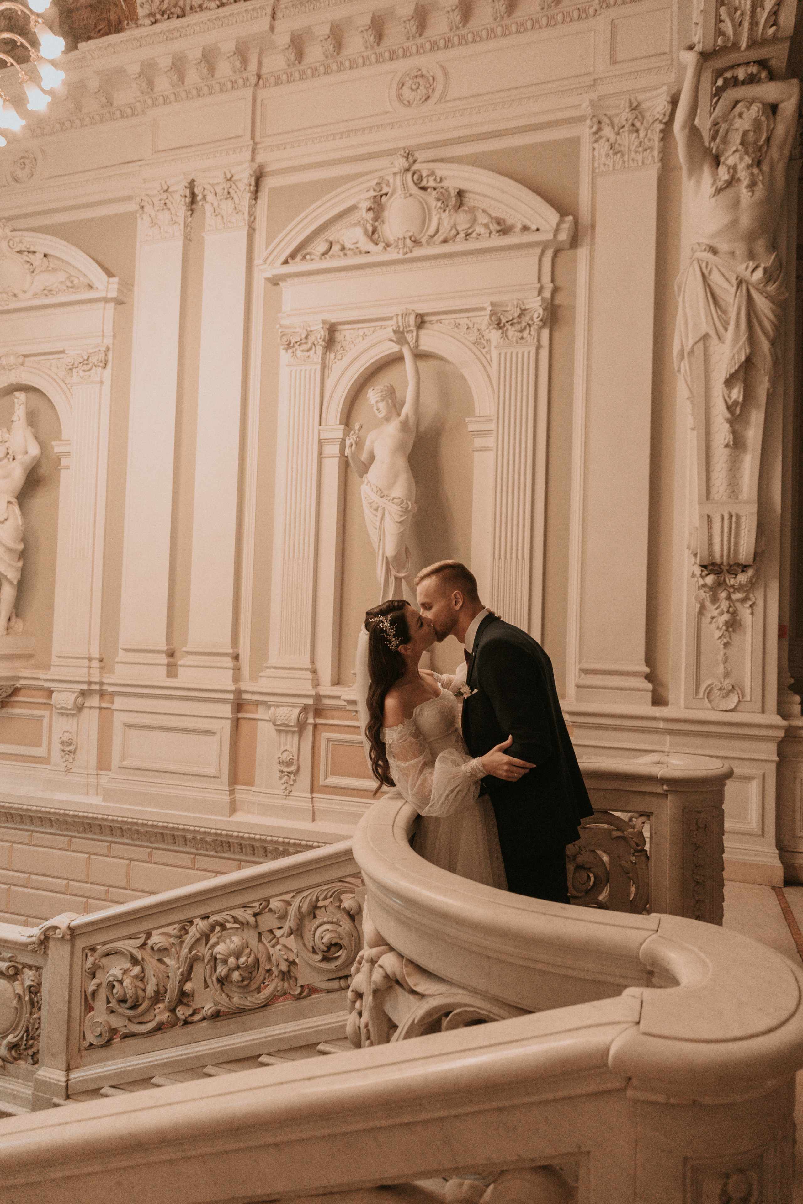 Evgeny & Karina. Wedding, family and portrait photographer in Portland