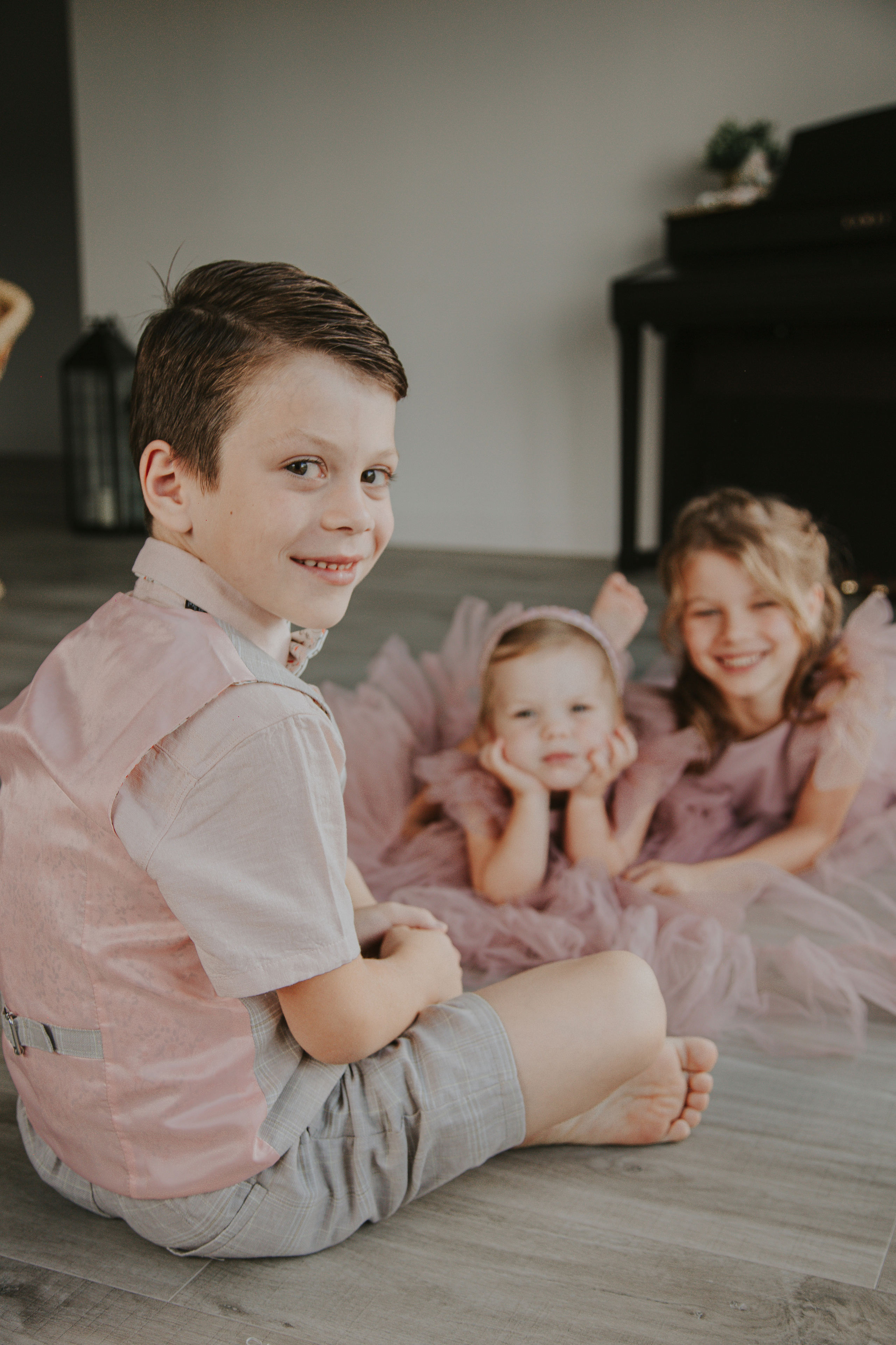 Kryachovs. Wedding, family and portrait photographer in Portland