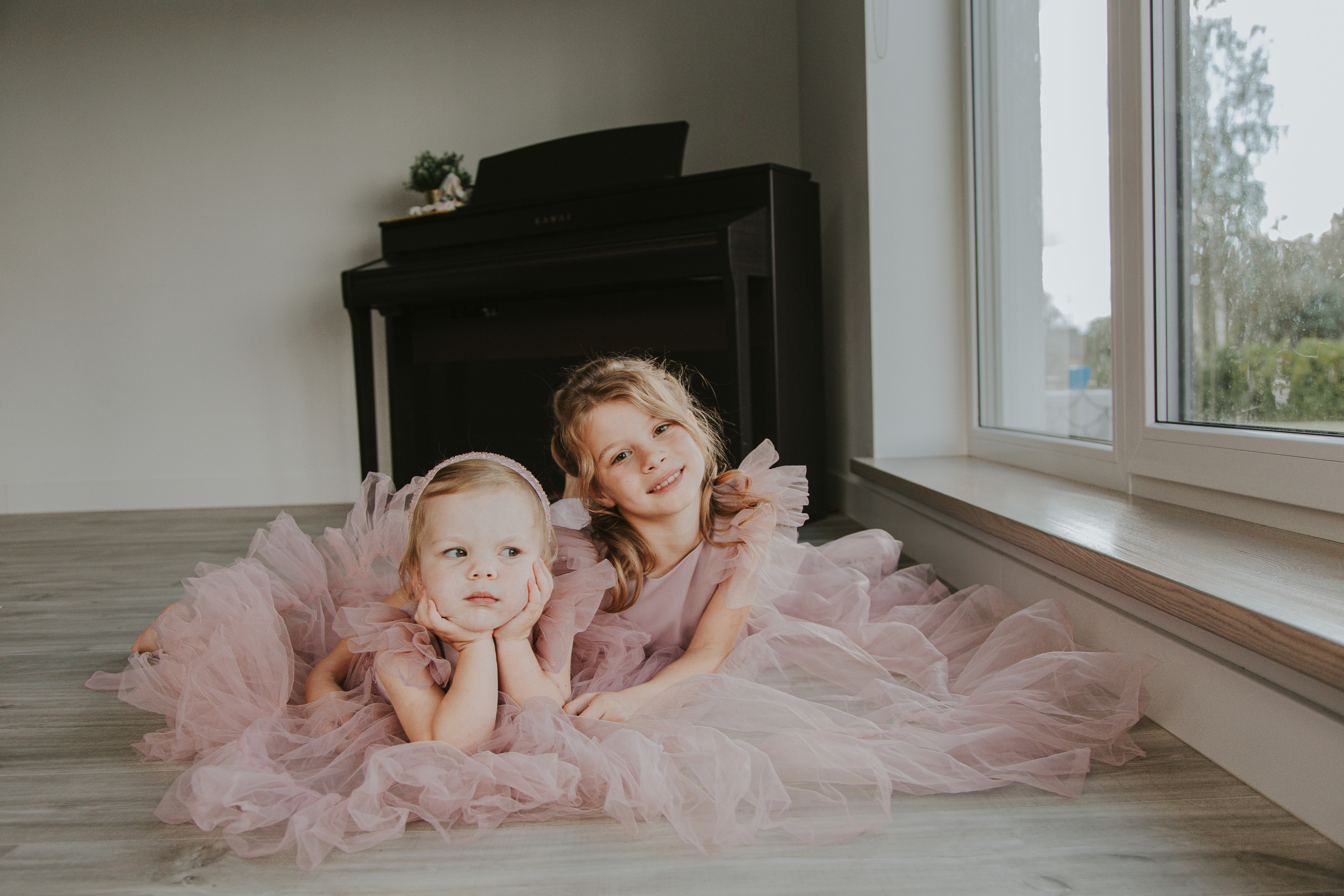 Kryachovs. Wedding, family and portrait photographer in Portland