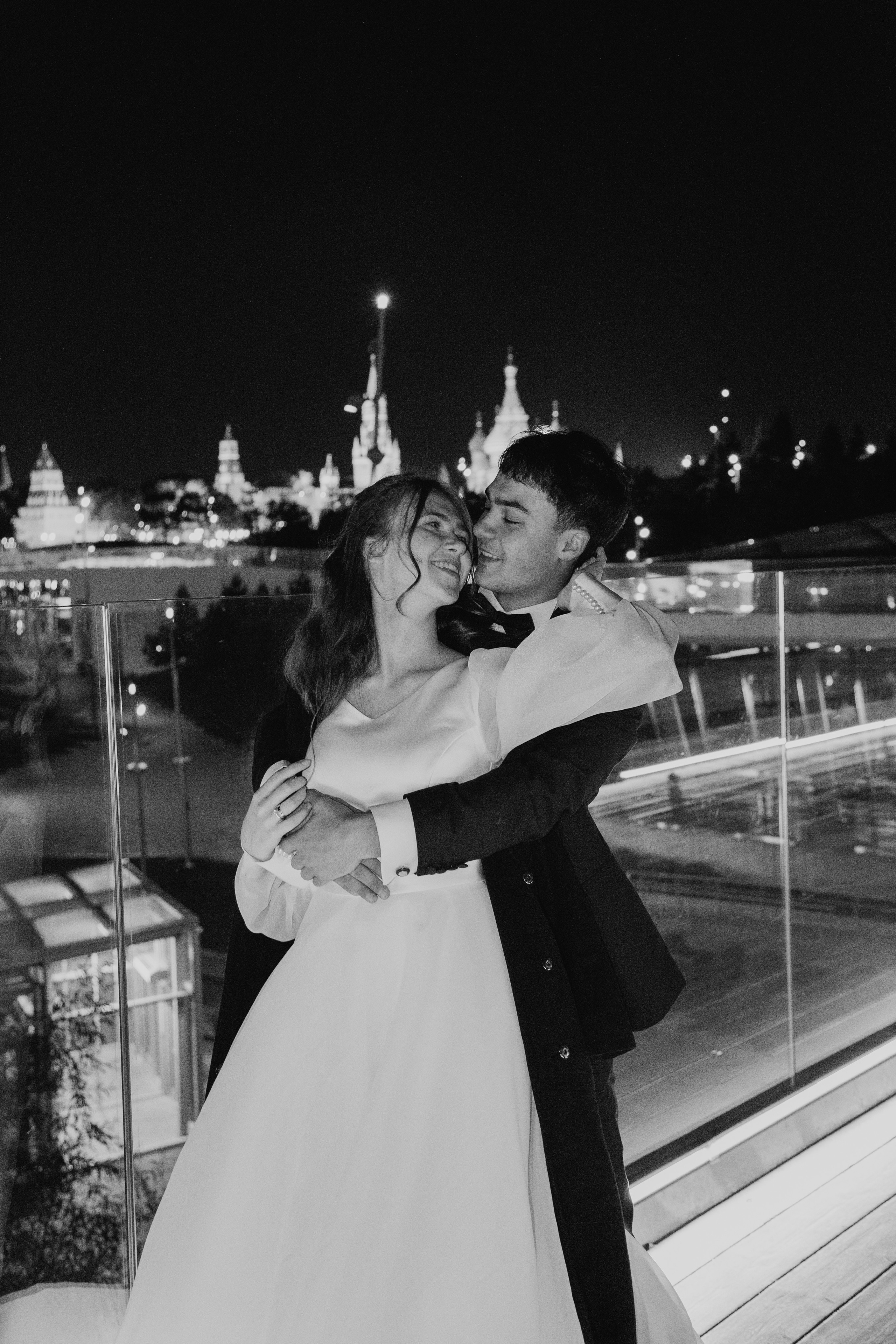 Yana & Natanael. Wedding, family and portrait photographer in Portland