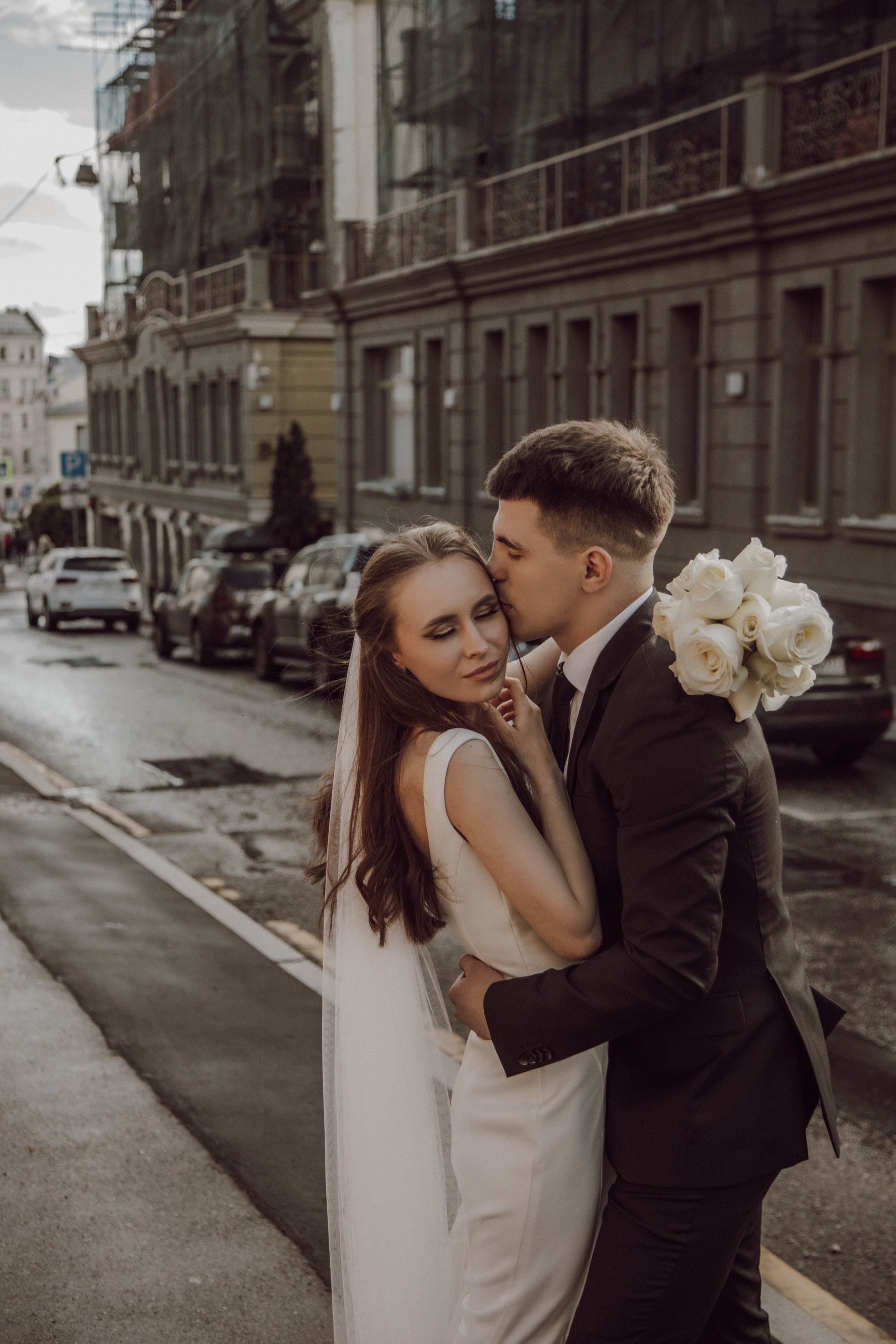 Tima & Inessa. Wedding, family and portrait photographer in Portland