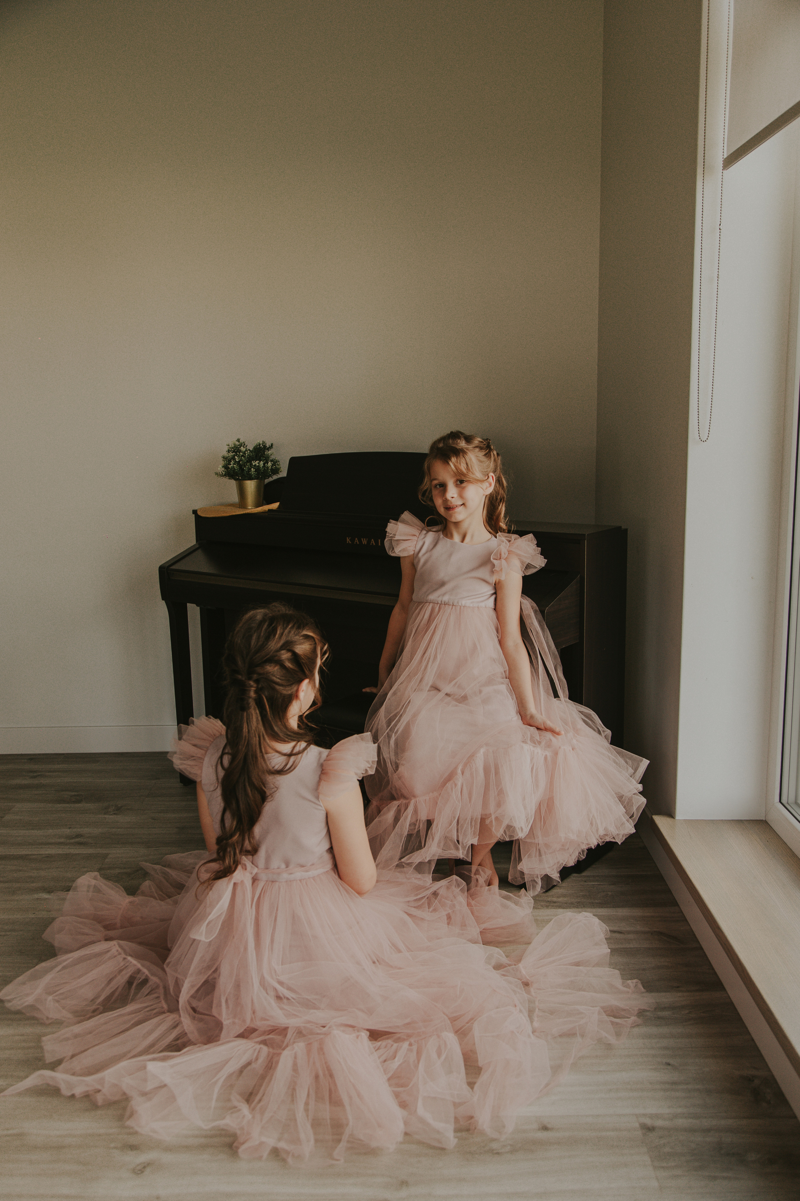 Kryachovs. Wedding, family and portrait photographer in Portland