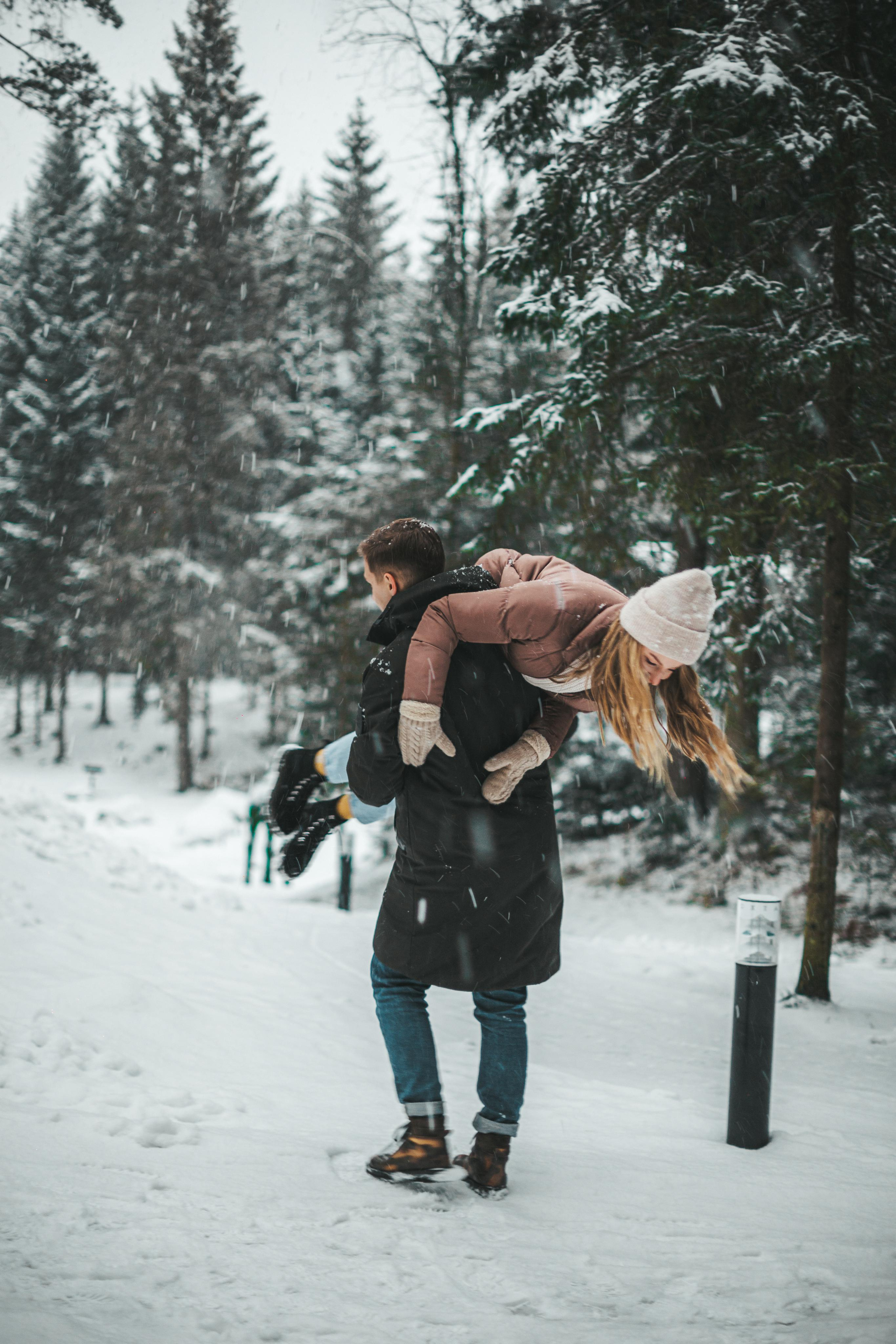 Winter. Wedding, family and portrait photographer in Portland