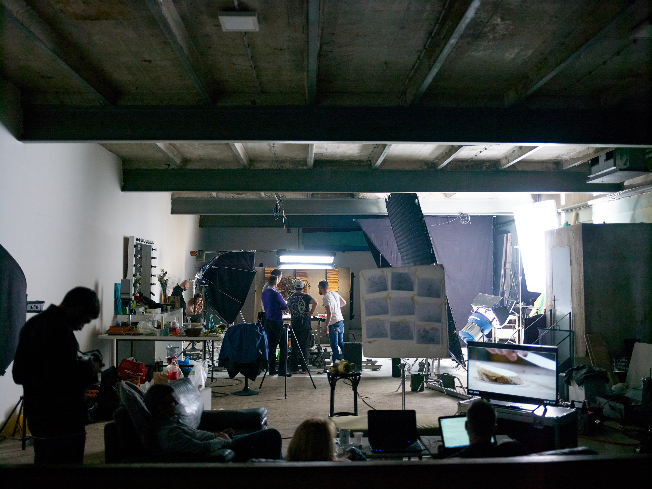 Studio Photogenic. Commercial and studio photographer in Belgrade