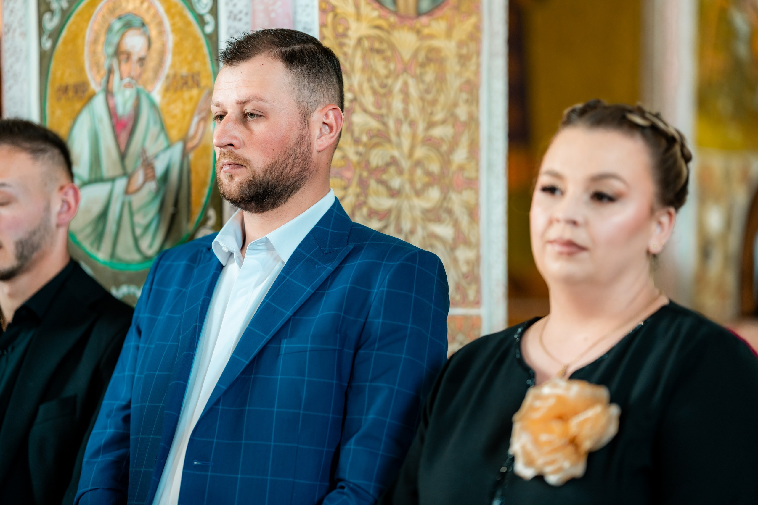 fotograf botez Miruna Parascheva, fotografie botez Botoșani, fotograf Alin Chirilă, amintiri botez, fotografii botez, botez Miruna Parascheva, fotograf copii, fotografie botez în Botoșani-alt="botez Miruna Parascheva, fotografie botez Alin Chirilă, amintiri botez, fotografii emoționante botez Botoșani"-- fotografii-botez-bebelus- amintiri-botez-micuț- moment-sfânt-crestinare- fotografie-emotionanta-botez- detalii-botez-bebelusi- parinti-fericiti-la-botez- fotograf-botez-profesionist- botez-in-biserica-ortodoxa- micuț-botezat-cu-emoție- zâmbete-și-lacrimi-la-botez- bebeluș-la-cristelniță- decor-botez-colorat- botez-cu-dragoste-și-credință- emotie-pura-la-botez- fotograf-botez-botosani- botez-iasi-suceava-fotograf- amintiri-nepretuite-botez