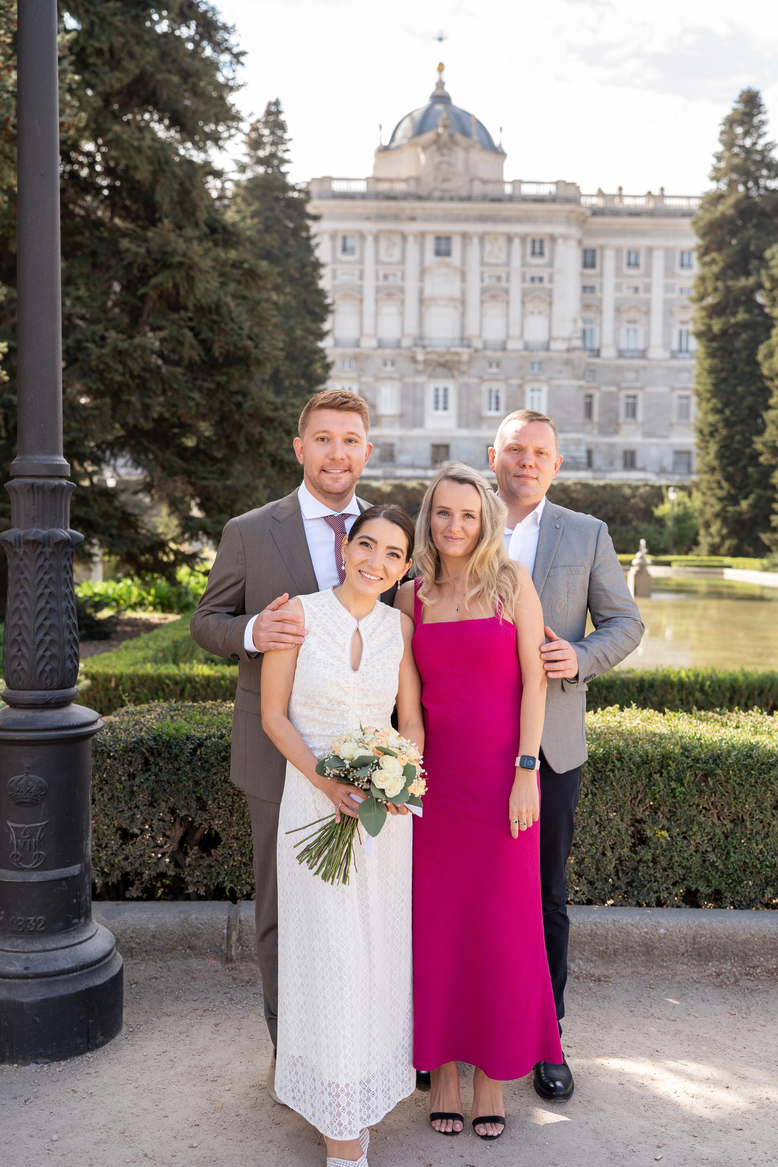 Elopement photoshoot in Madrid city centre. Fotógrafo en Madrid, España. Alyona Belyaninova