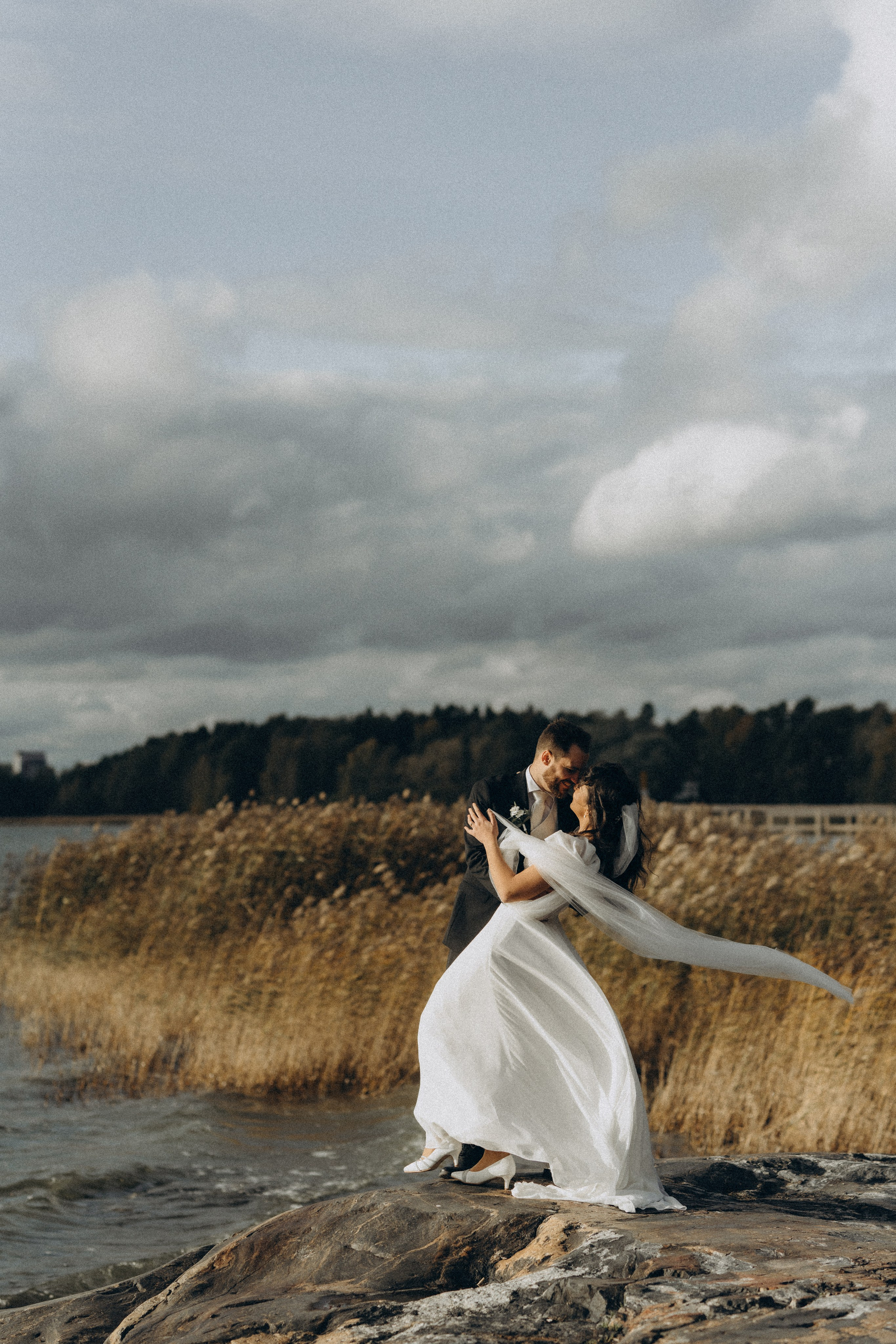 W&S. Wedding and potrait photographer in Helsinki Vickan O
