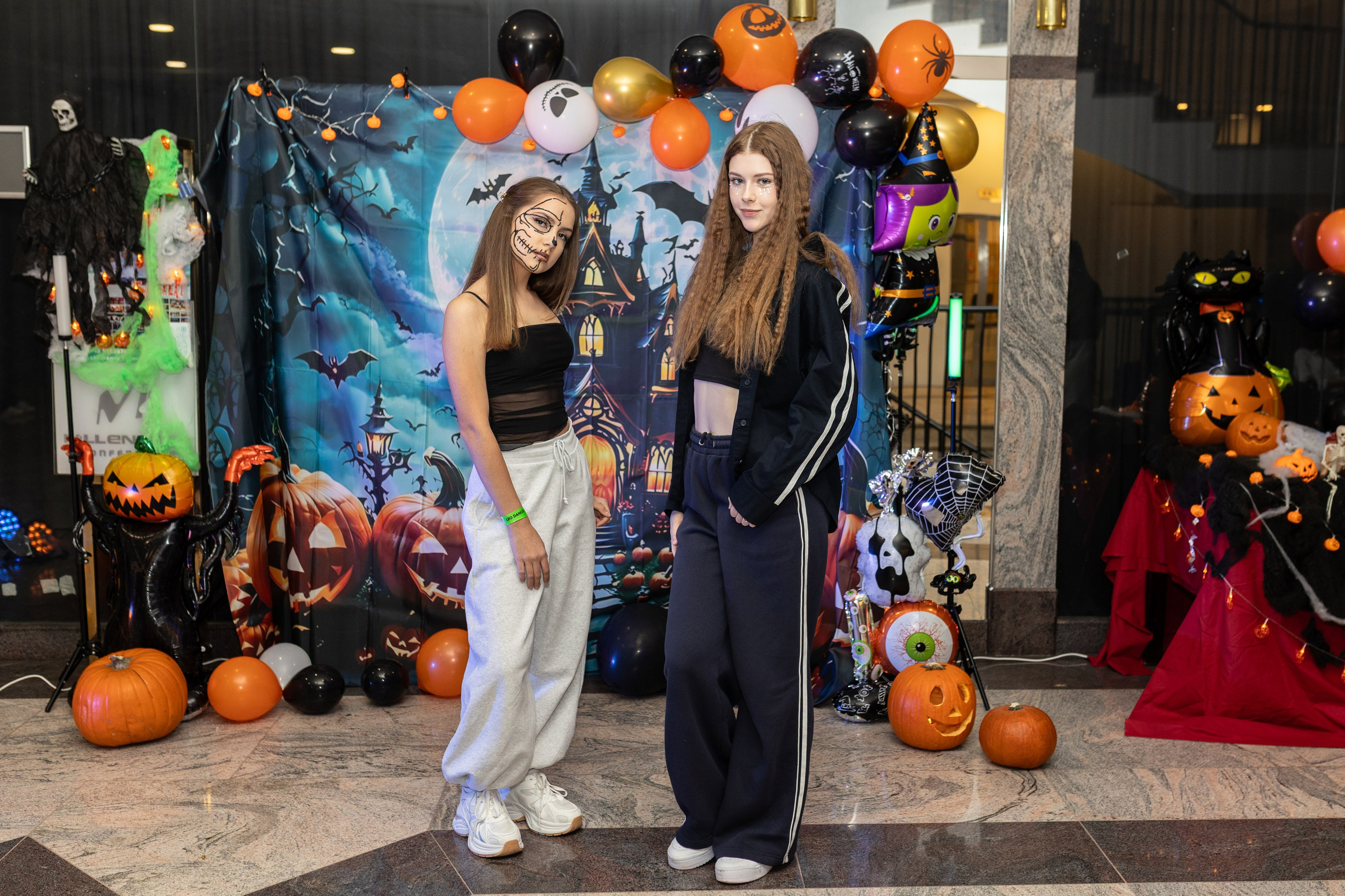 Leo dance studio Helloween 2025. Семейный и детский фотограф в Варшаве Мила Бобровская
