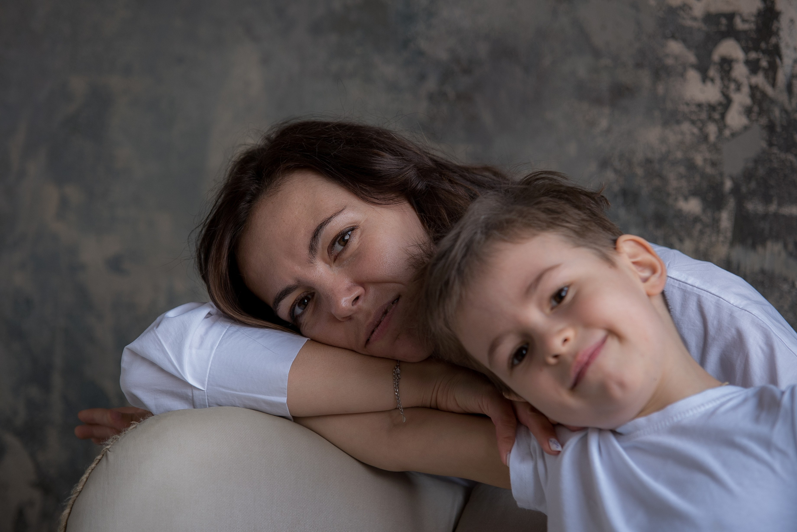 Ludmila and Alex. Anastasiia Antoniuk portrait, family and couple photographer, Portugal