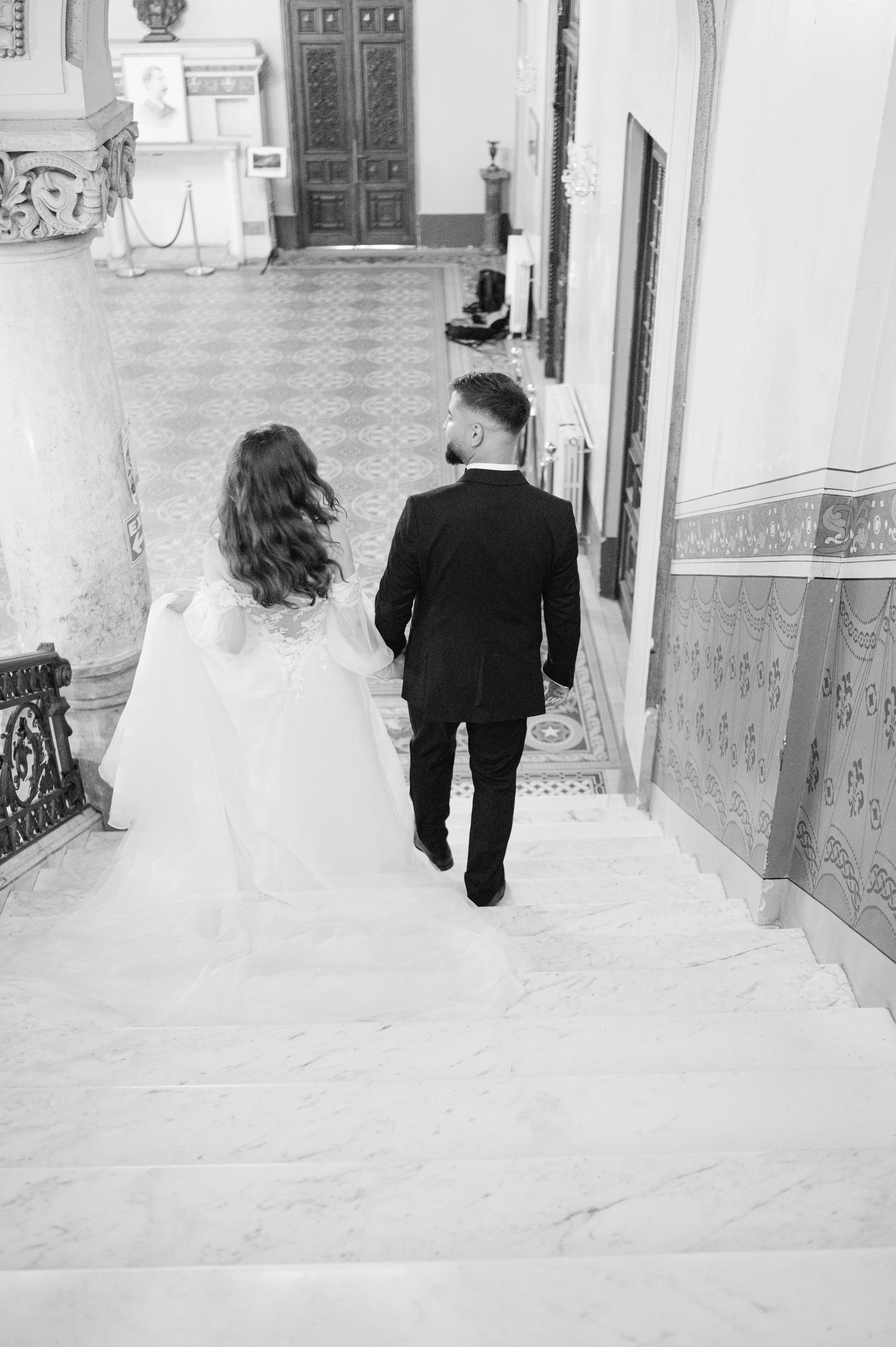 Sedinta foto trash the dress la castelul Cantacuzino