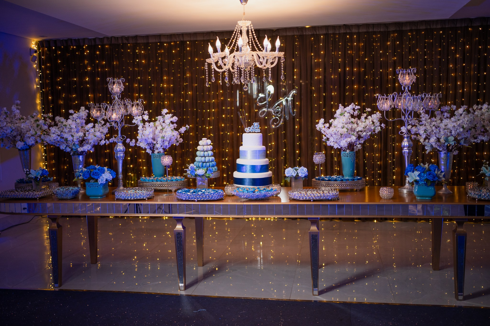 Lara — Hall Palace / Bauru SP. Robson Colaço