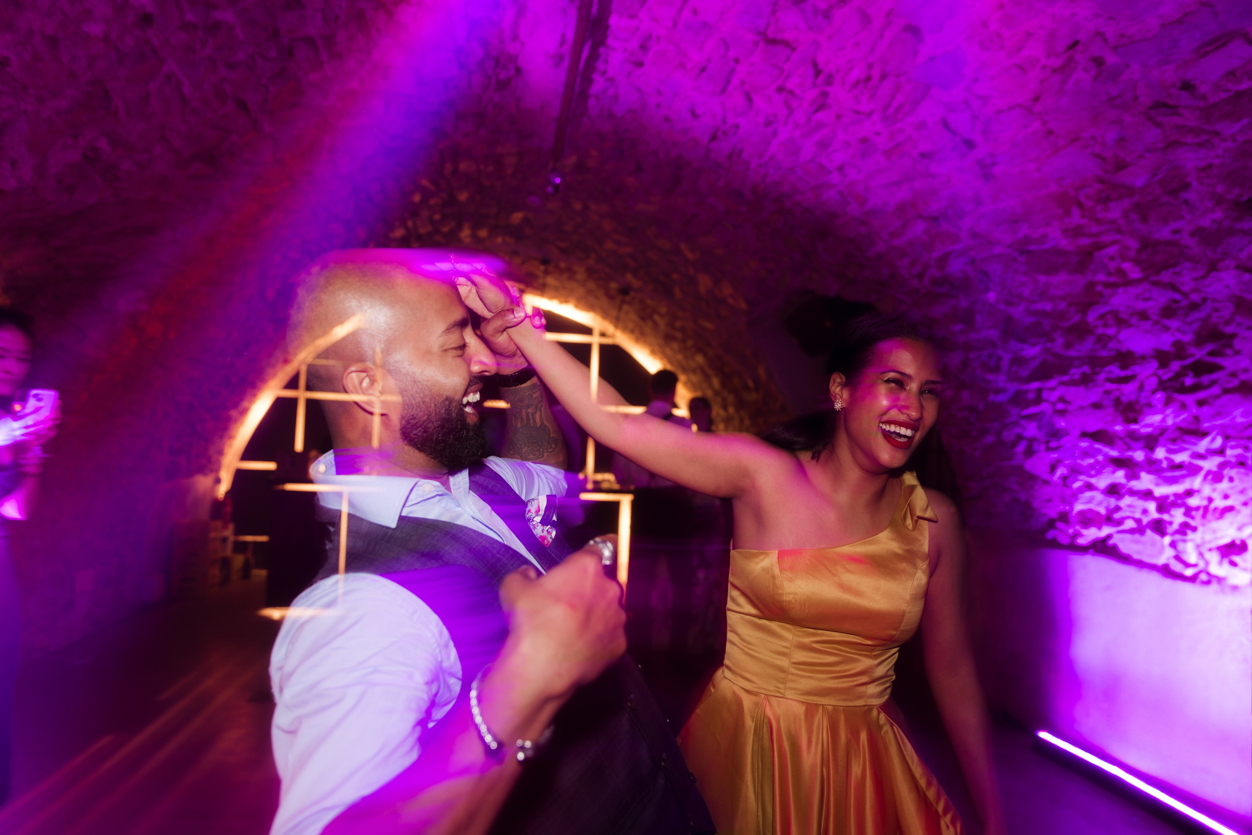 PJ & Yonna. Hotel Castell d’Emporda. Paola fotógrafo / videografo de bodas en Barcelona