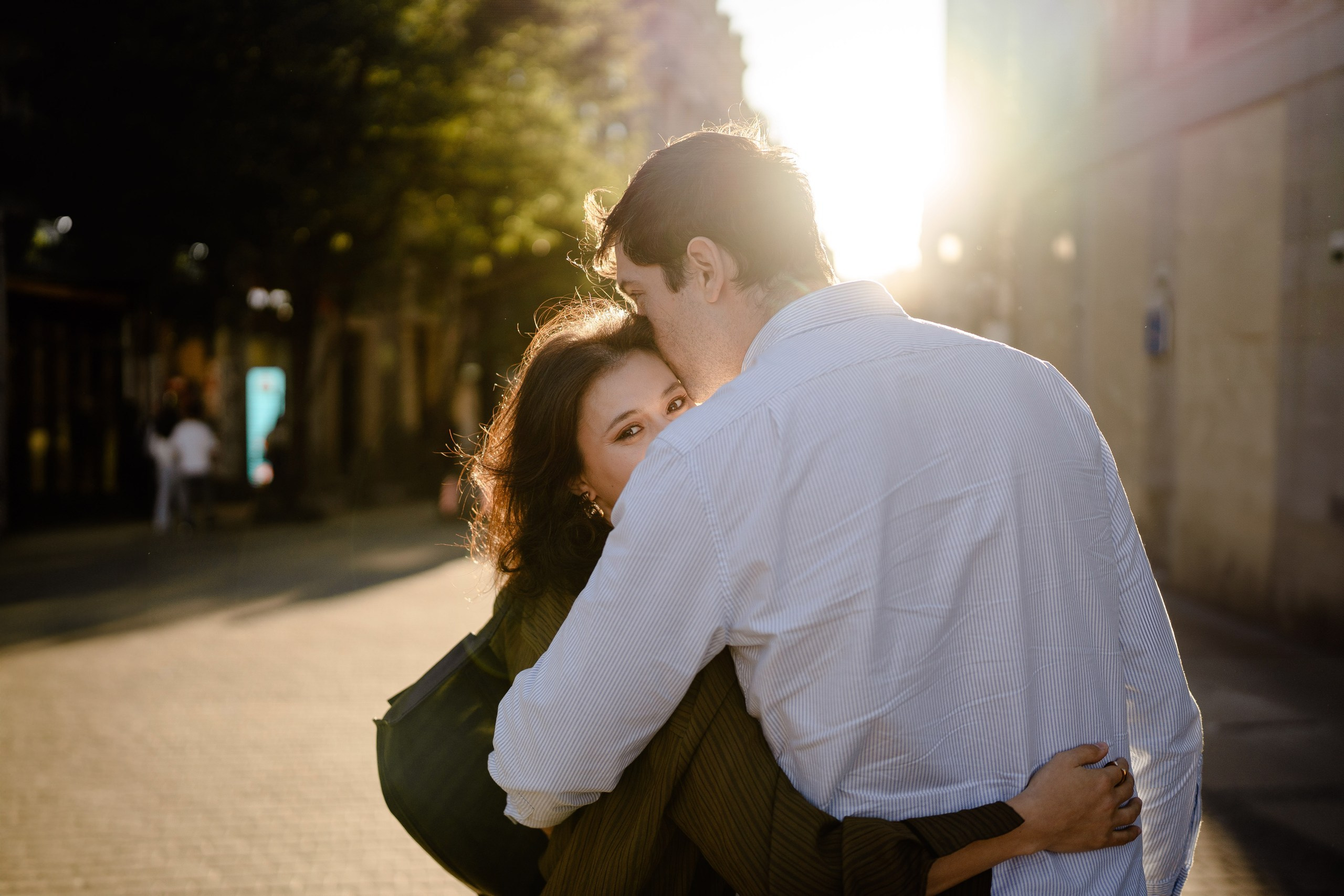 Maternity Photoshoot in Madrid Center | Four Seasons & Sol Couple Session