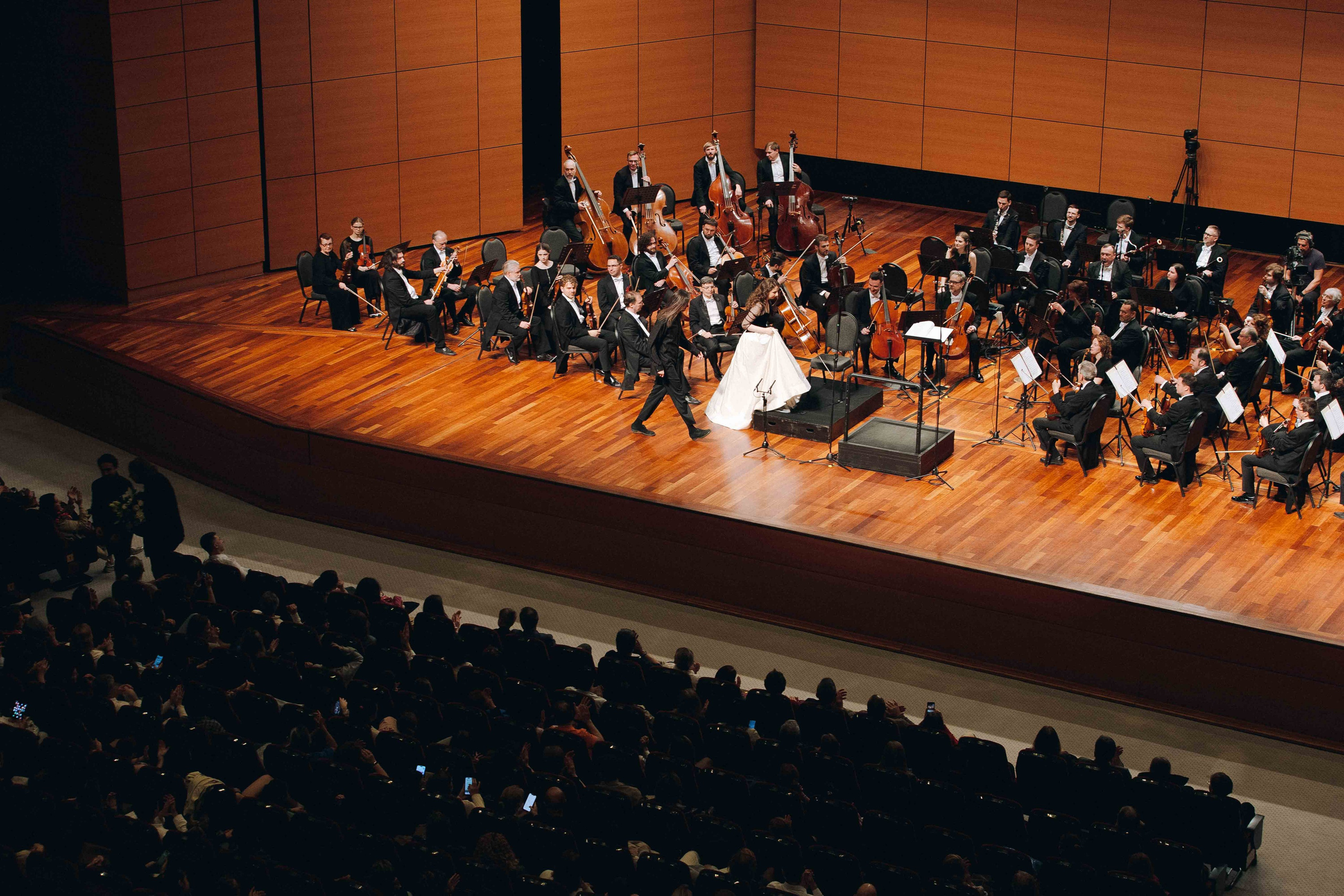 The Tchaikovsky Academic Grand Symphony Orchestra in Istanbul. Wedding&Event photographer Ismail Rzayev in Baku