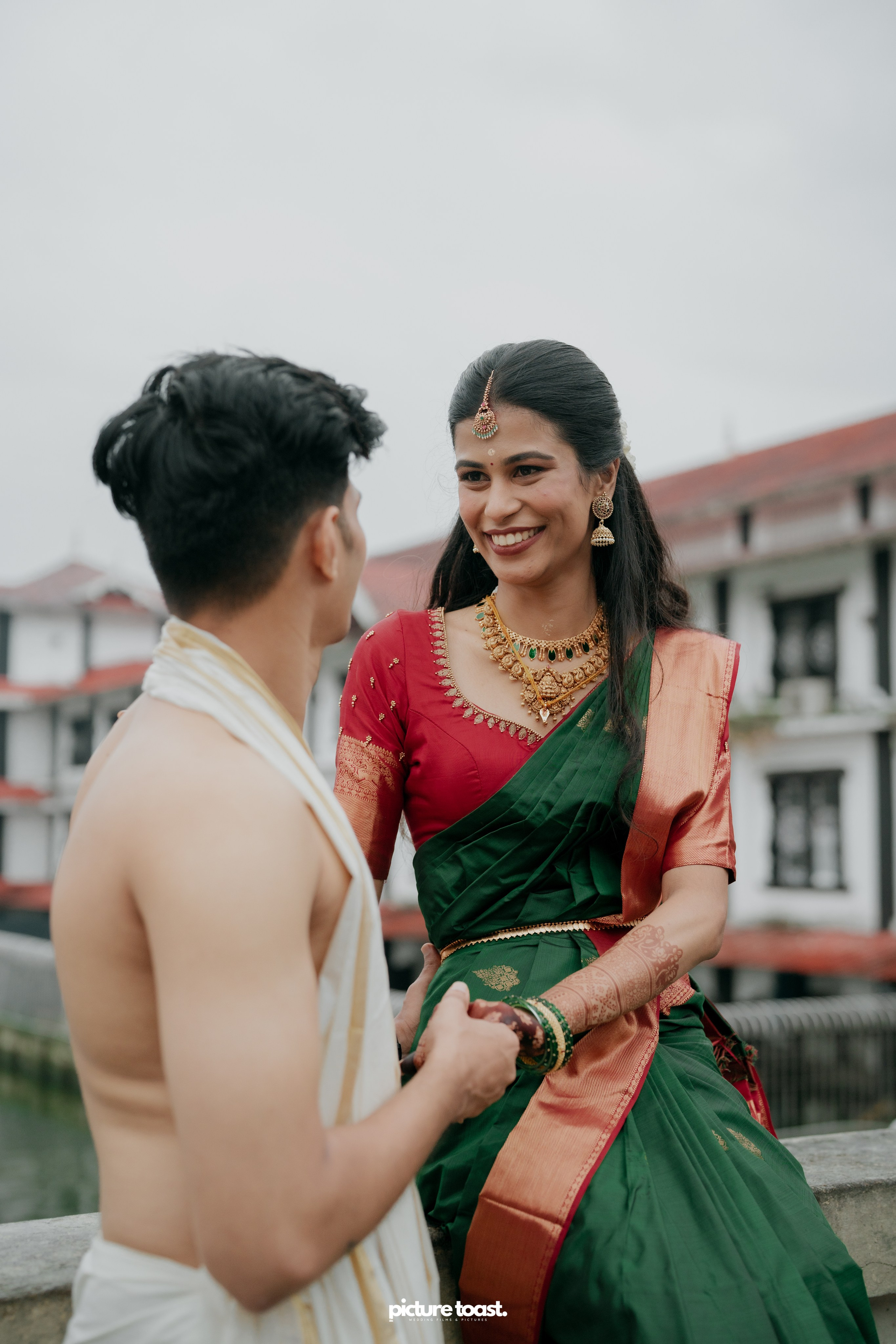 Guruvayur Wedding Ft. Athira & Abilash. Fine art Wedding Photographers in India & Canada