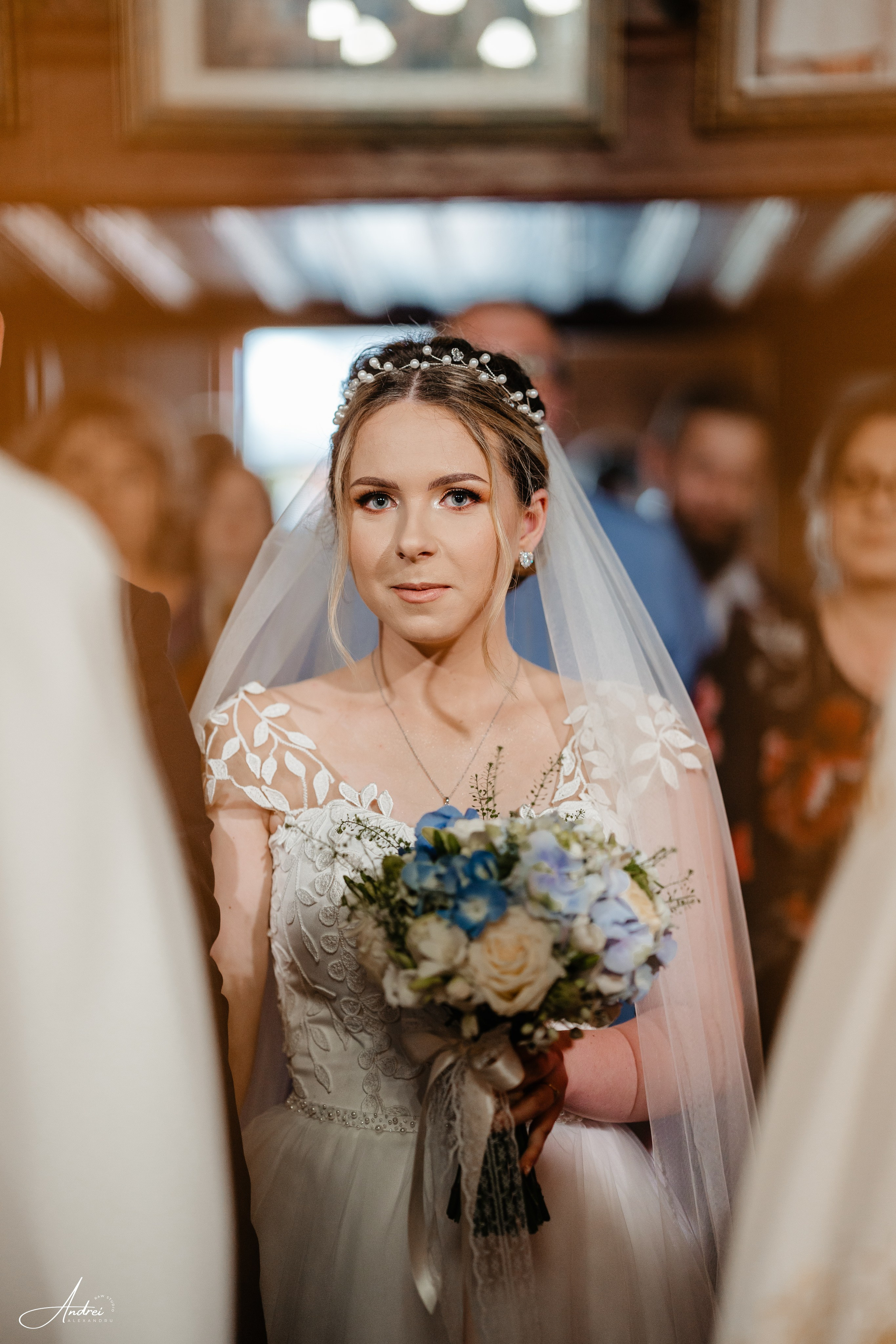 Cătălina & Călin. Raw Studio. Fotograful tau de nunta!