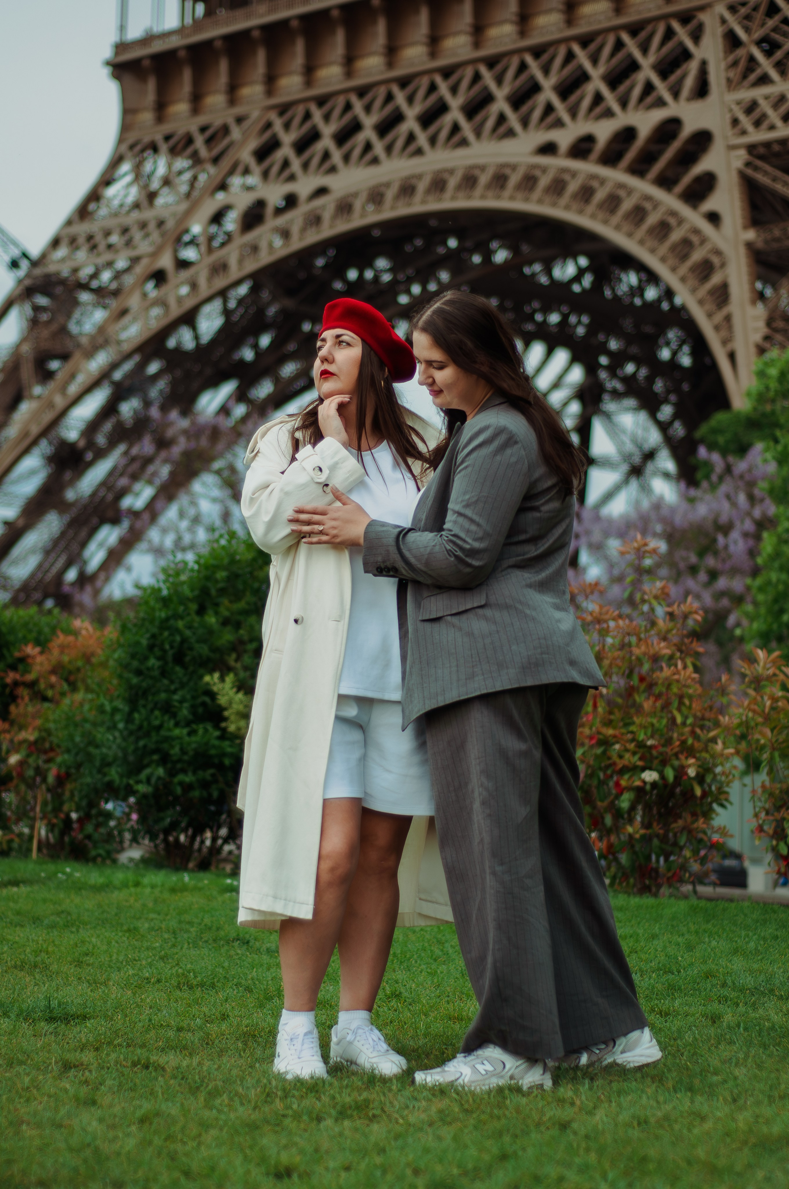 Инна и Камиля — день рождения в Париже. Paris photographer — Polina Osipova