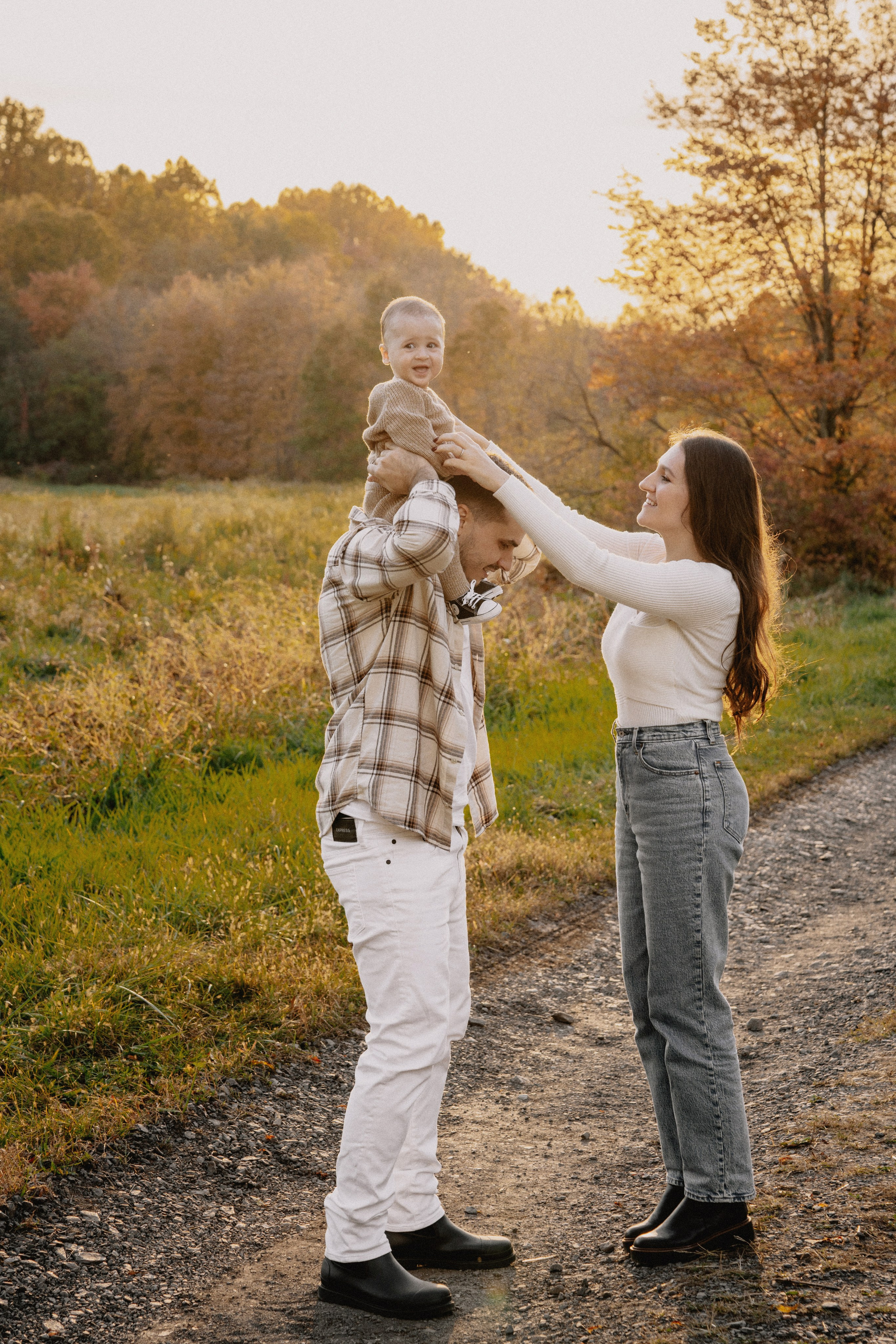 Family Photography in Nature – Candid & Beautiful Moments. Alisa Tant — Family and newborn photographer Bucks County, Montgomery county, Philadelphia, NJ