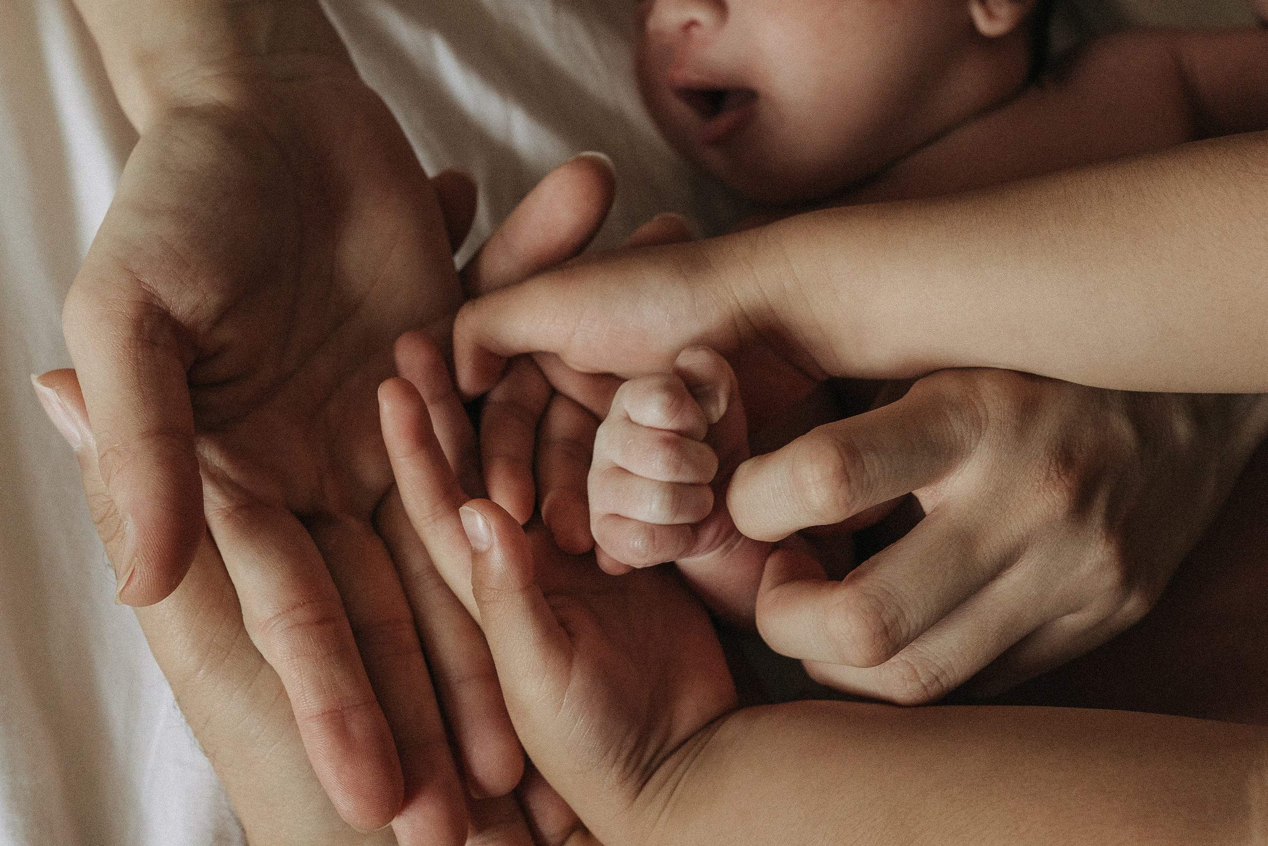 Full Family Newborn Photography – Love, Warmth & Connection. Alisa Tant — Family and newborn photographer Bucks County, Montgomery county, Philadelphia, NJ