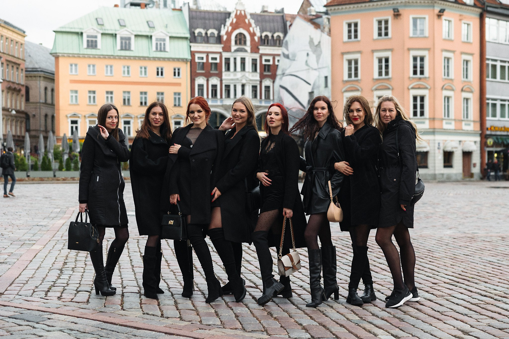 Прогулка в честь дня рождения в Вецриге (Старом городе Риги). Евгений Тимофеев | Свадебный и контент-фотограф и видеограф в Риге