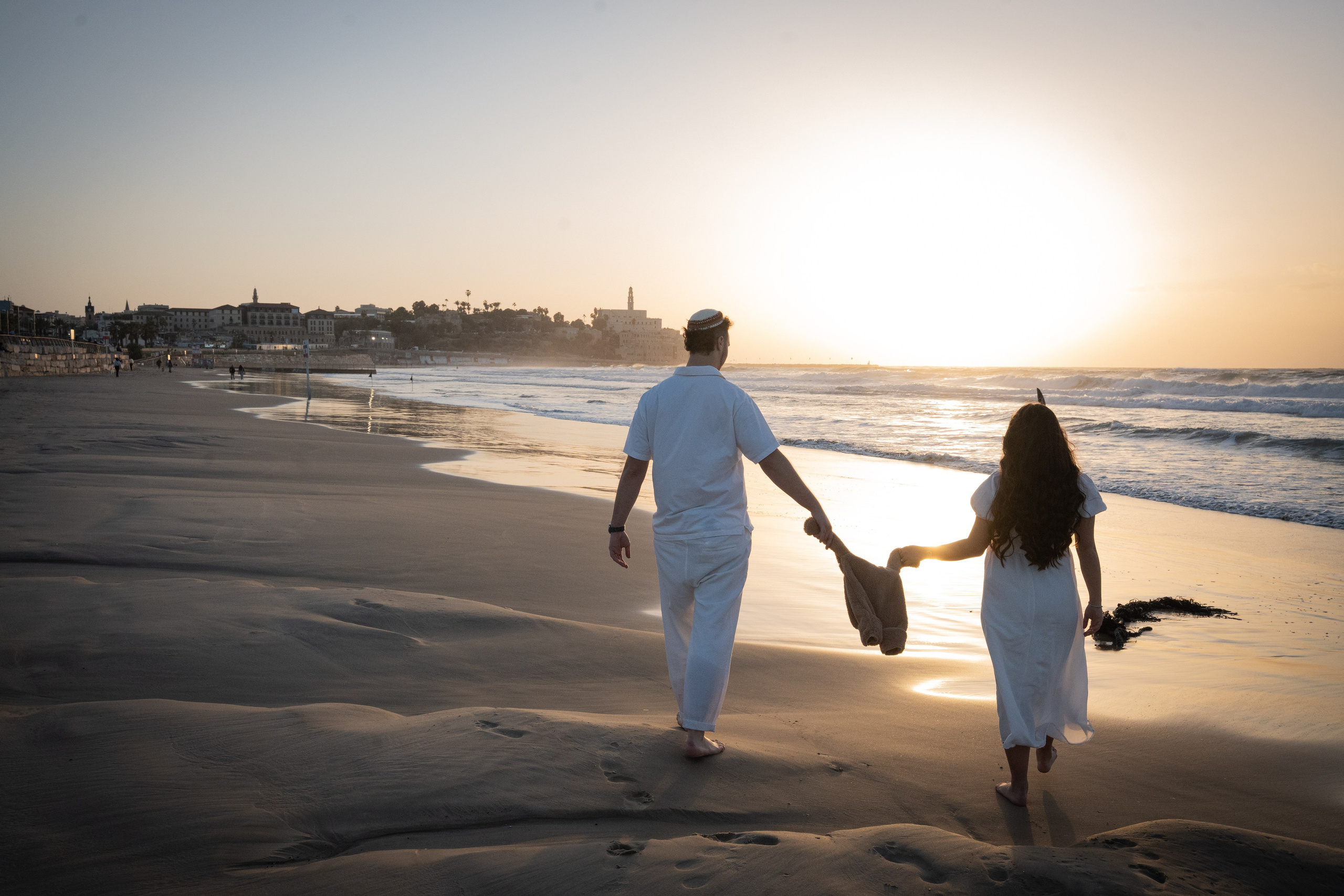 Naomi & Surli, Jaffa Beach, December 2025. Divign By Tehilah — Meaningful Graphic Design & Photography