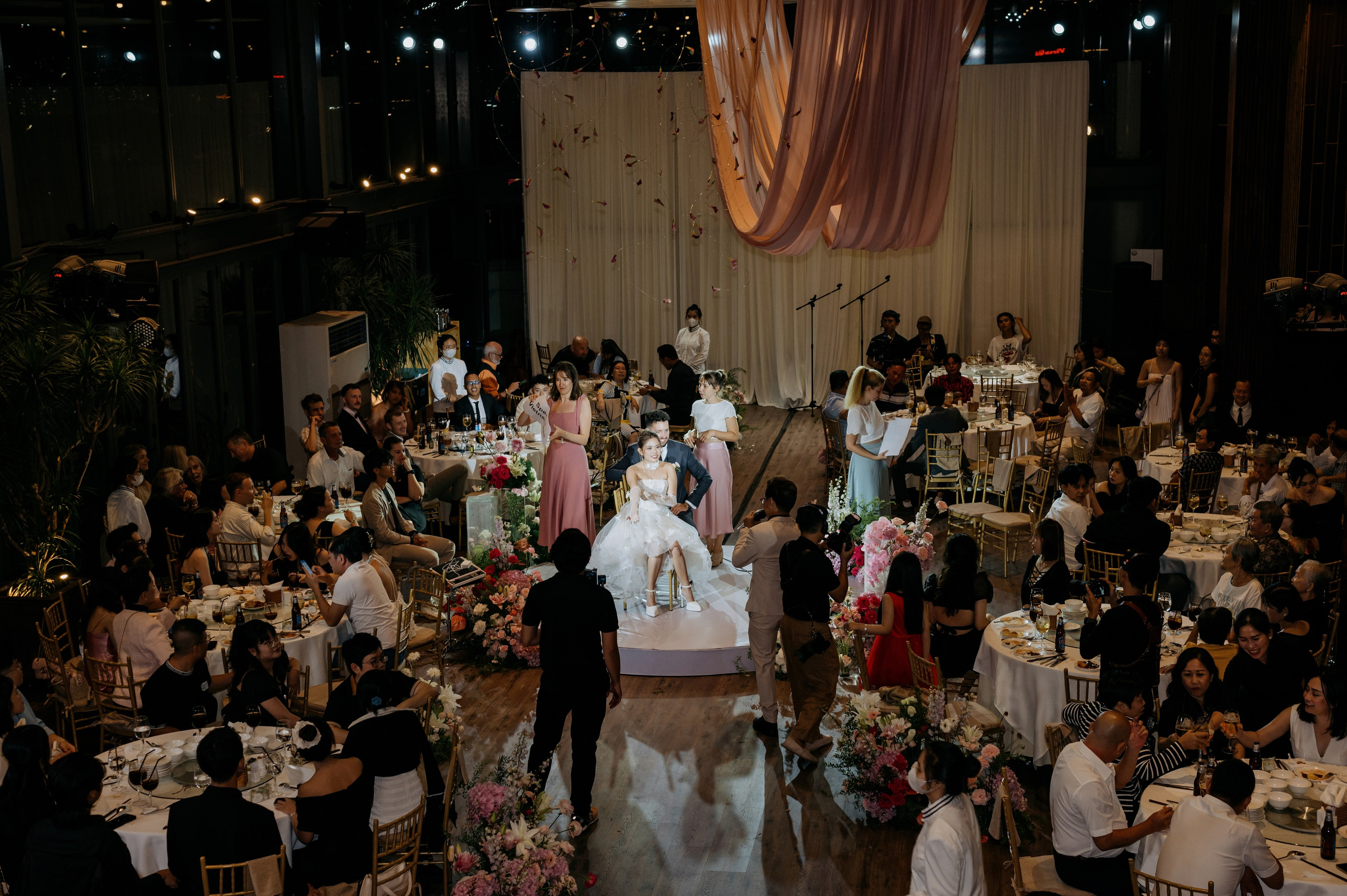 D & K / Wedding Journalism. Nhiếp ảnh gia đám cưới hàng đầu tại Thành Phố Hồ Chí Minh