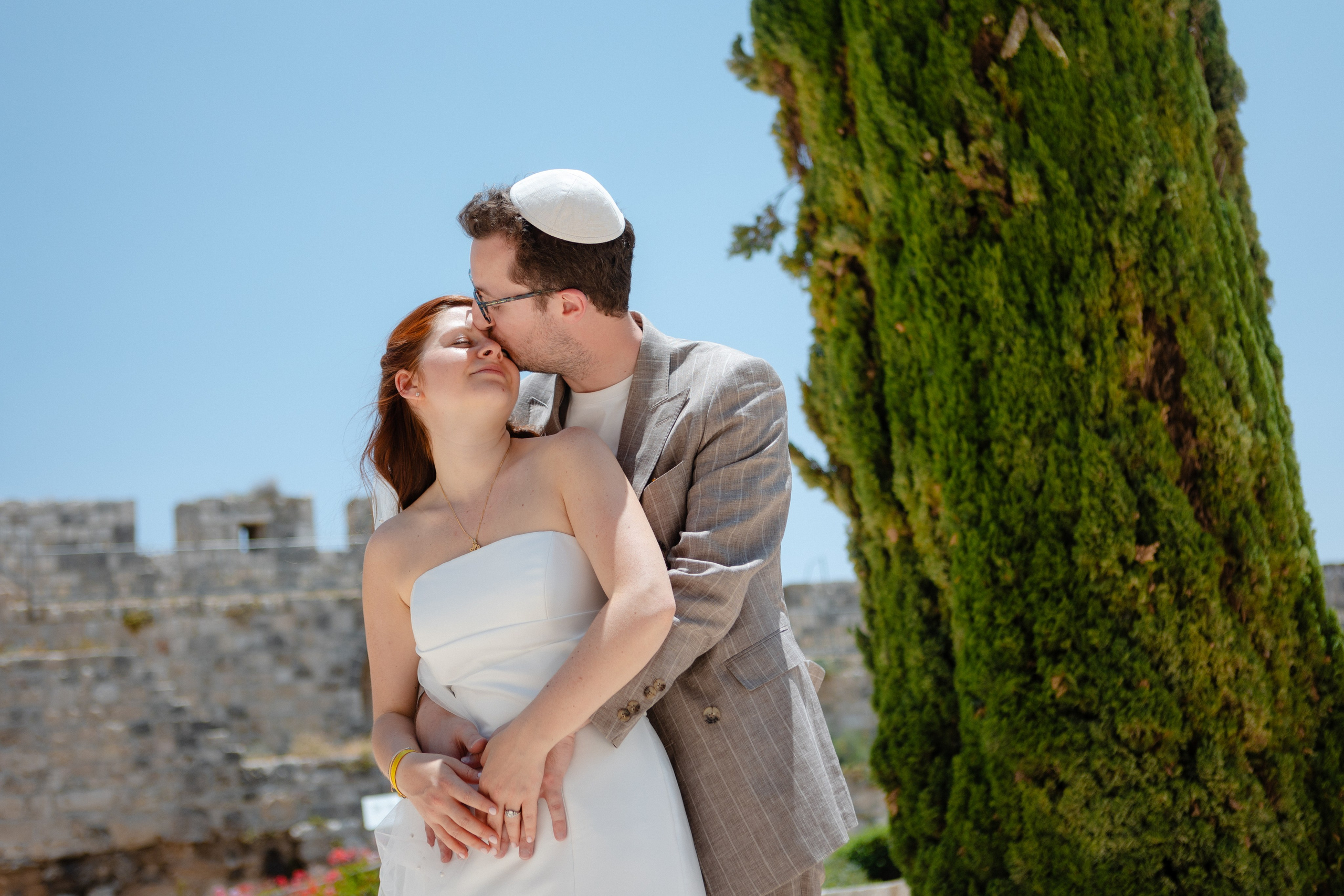 Love Beyond the Horizon (2025). צלמת וצלם וידאו, הפועלים בישראל וברחבי העולם