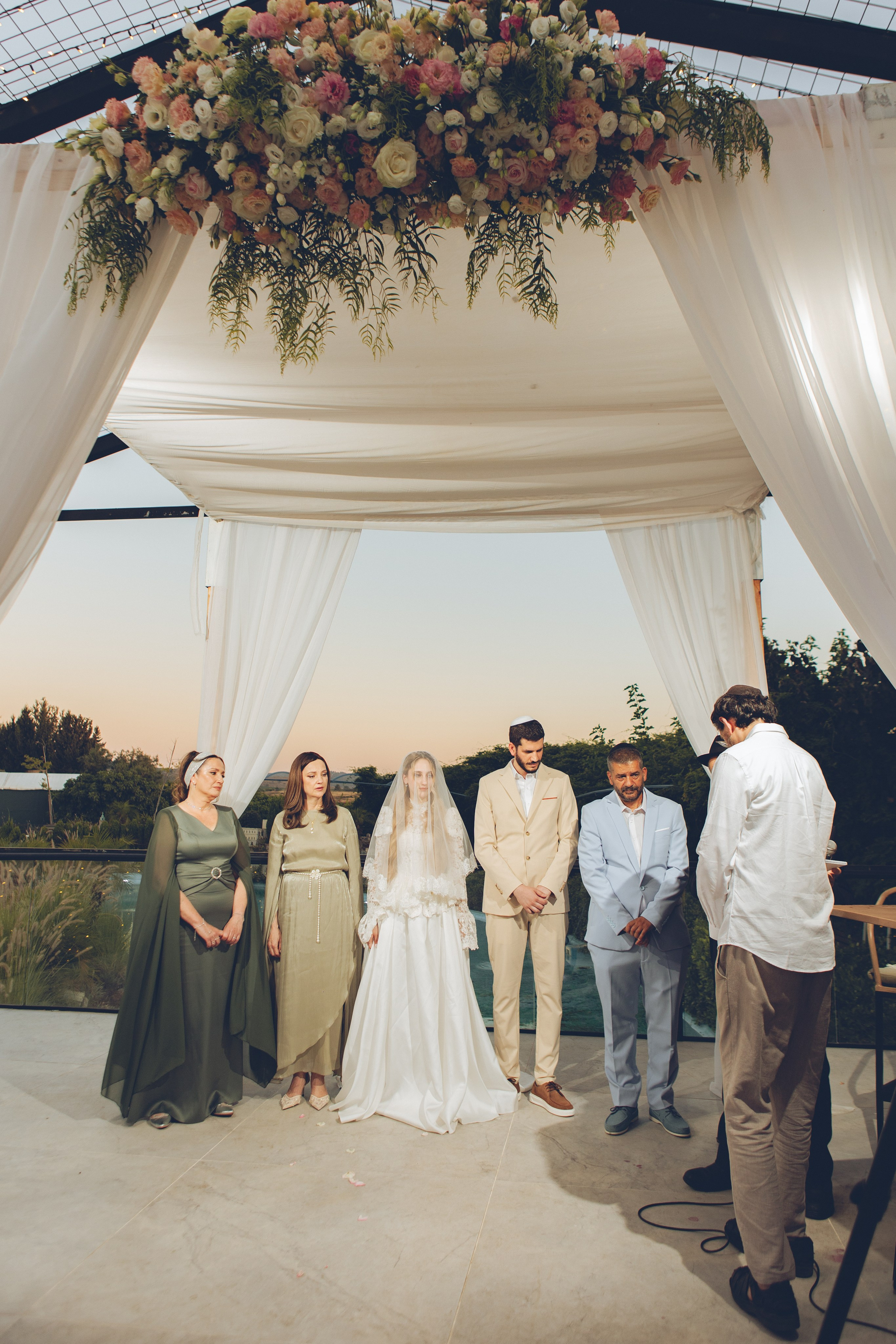 Mazel Tov, My Love (2026). צלמת וצלם וידאו, הפועלים בישראל וברחבי העולם