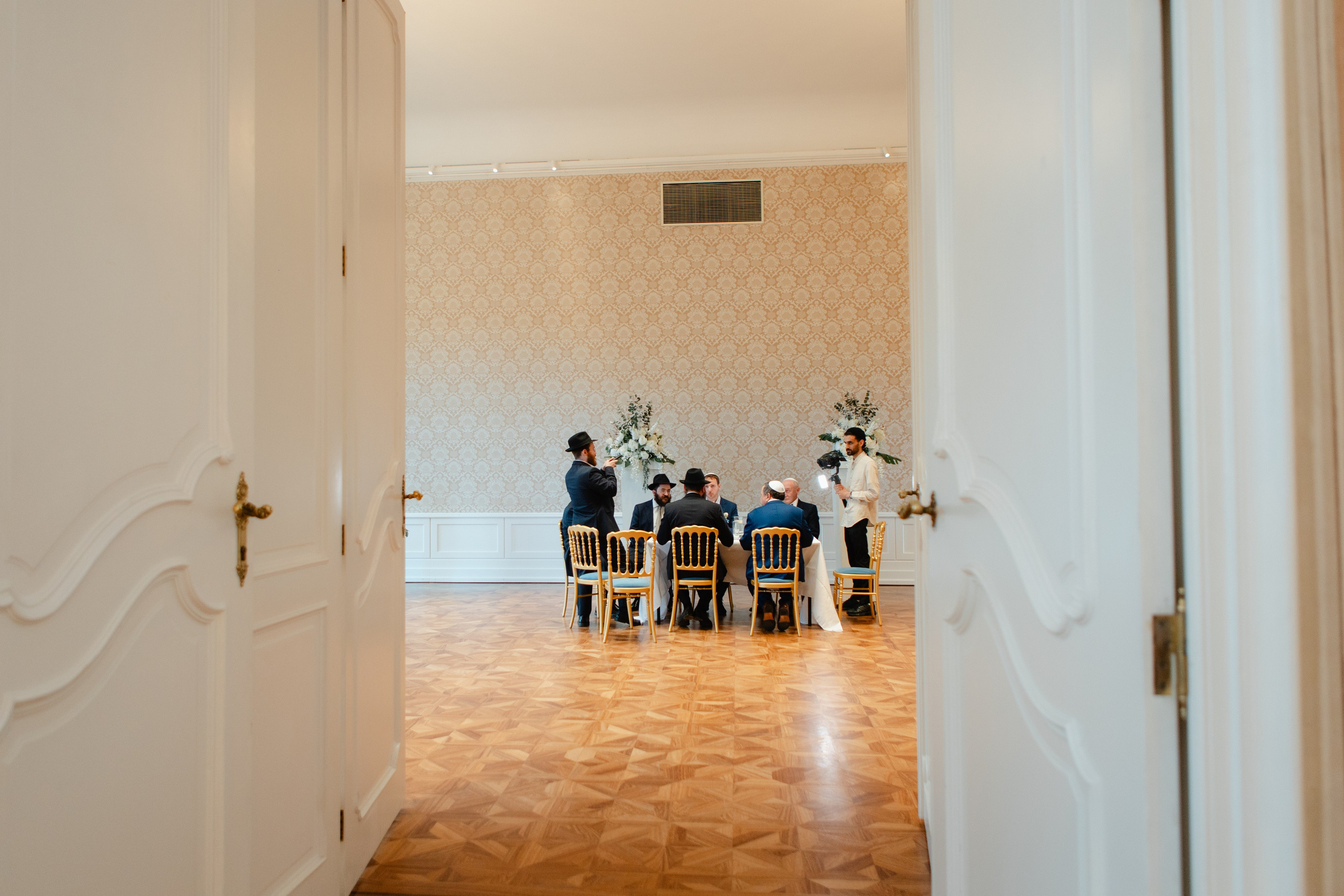 Once Upon a Love in Vienna. Https://shi-photo.com/