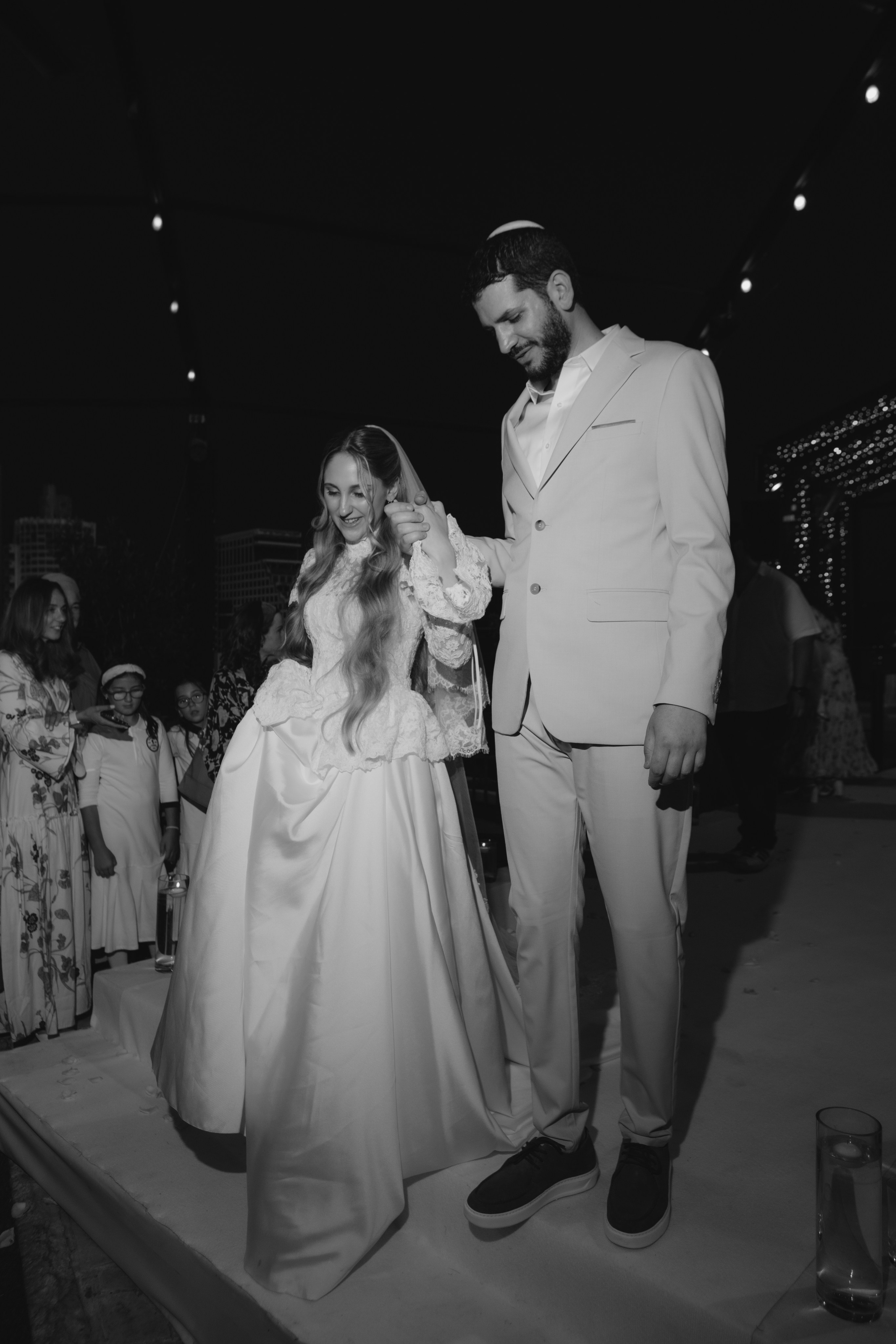 Mazel Tov, My Love (2026). צלמת וצלם וידאו, הפועלים בישראל וברחבי העולם