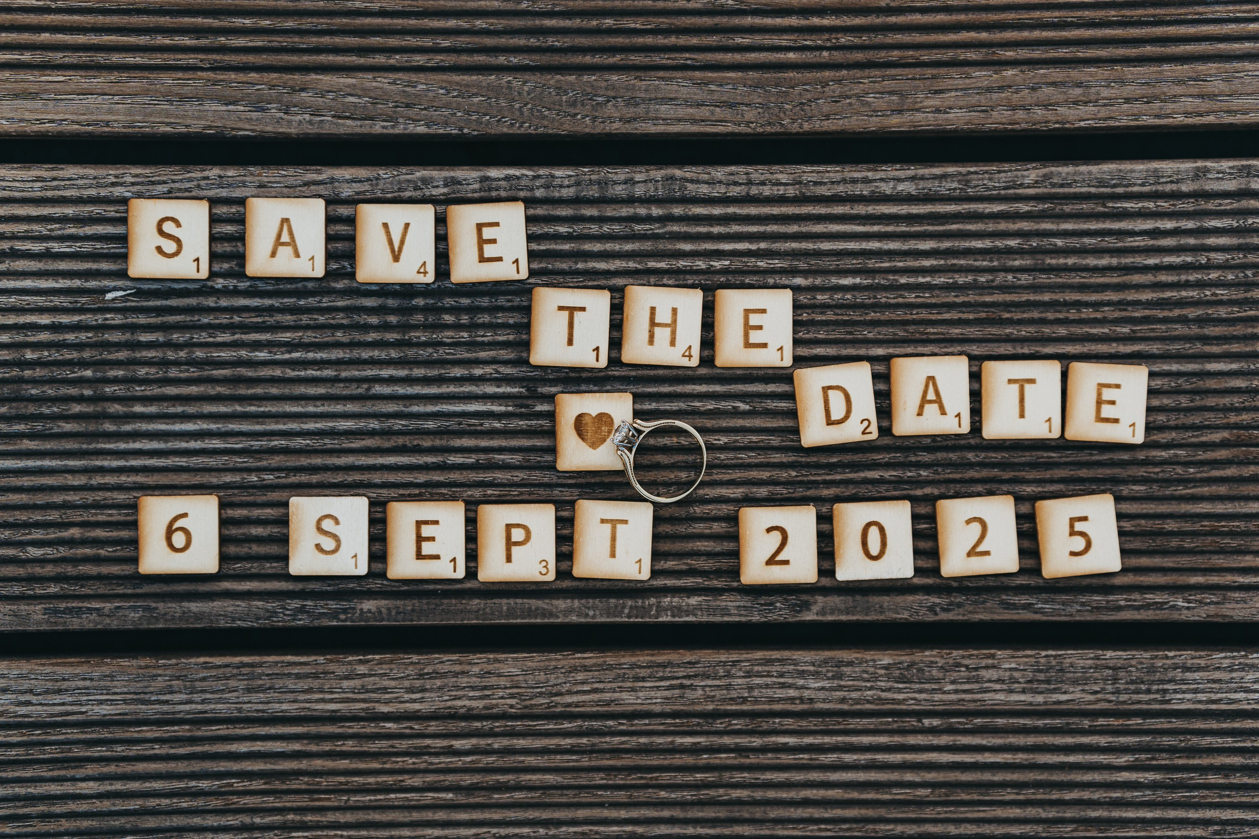 Save the date — Angela & Catalin. Foto Studio — Fotograf de evenimente, nunti, botezuri, portrete