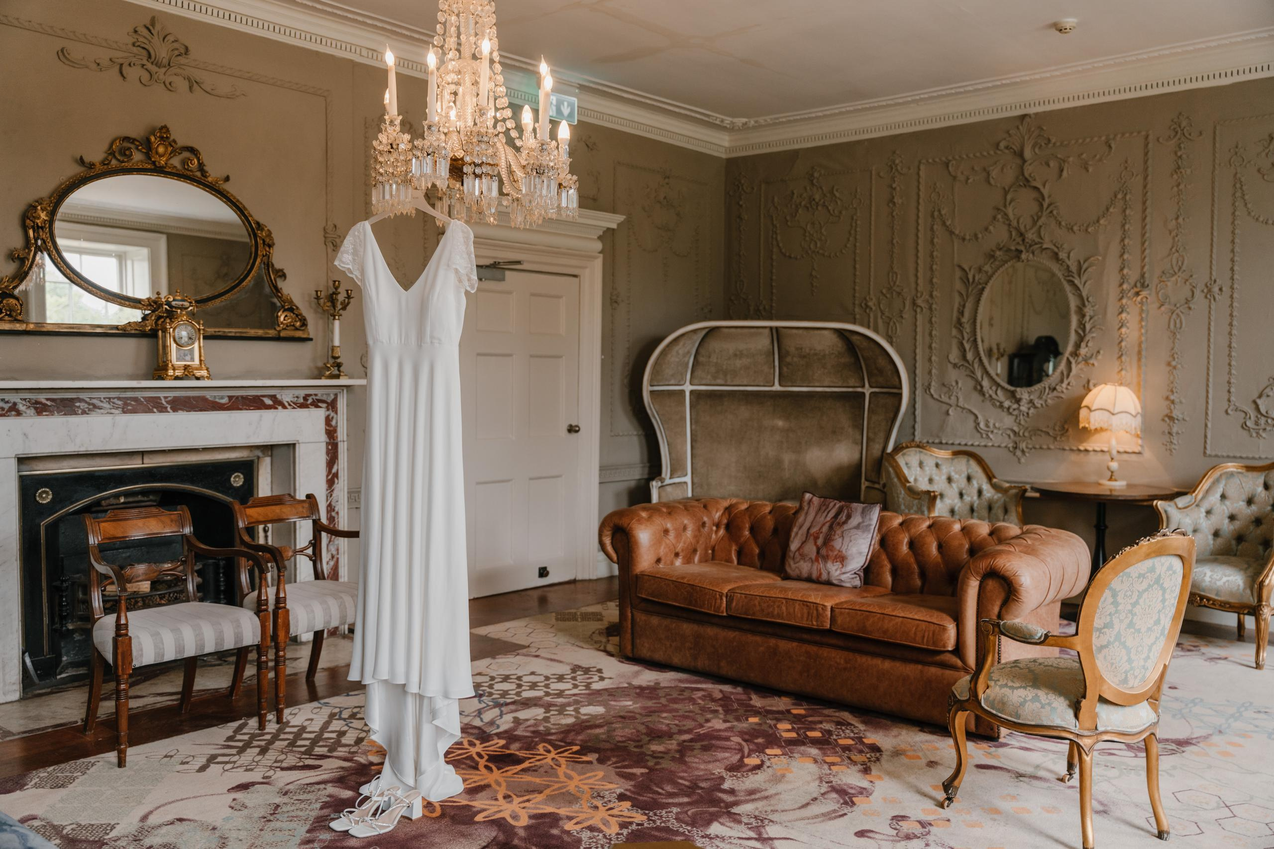 Stoke Place Hotel wedding day. London Wedding Photographer|Natasha Ferreira