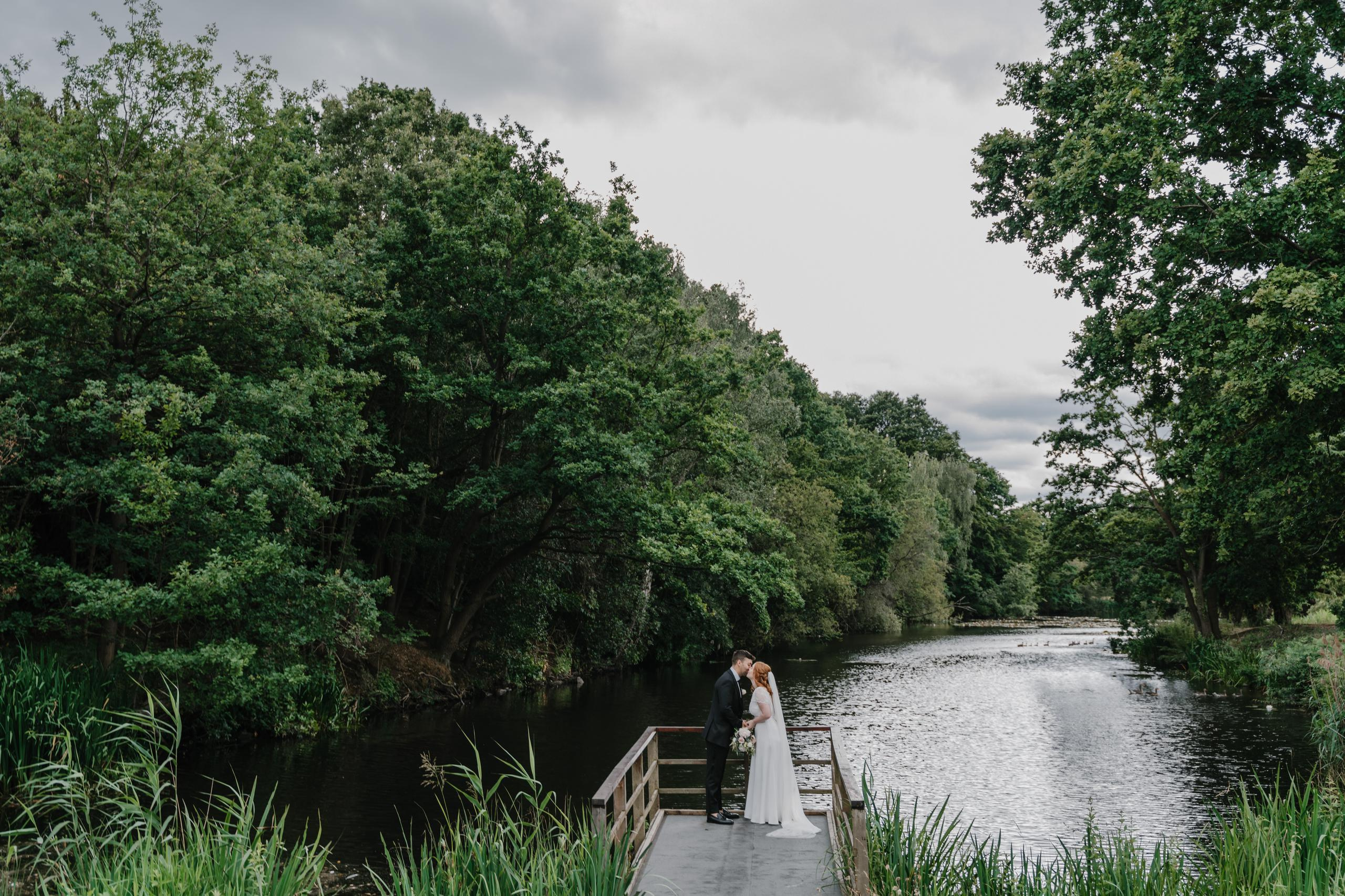 Stoke Place Hotel wedding day. London Wedding Photographer|Natasha Ferreira
