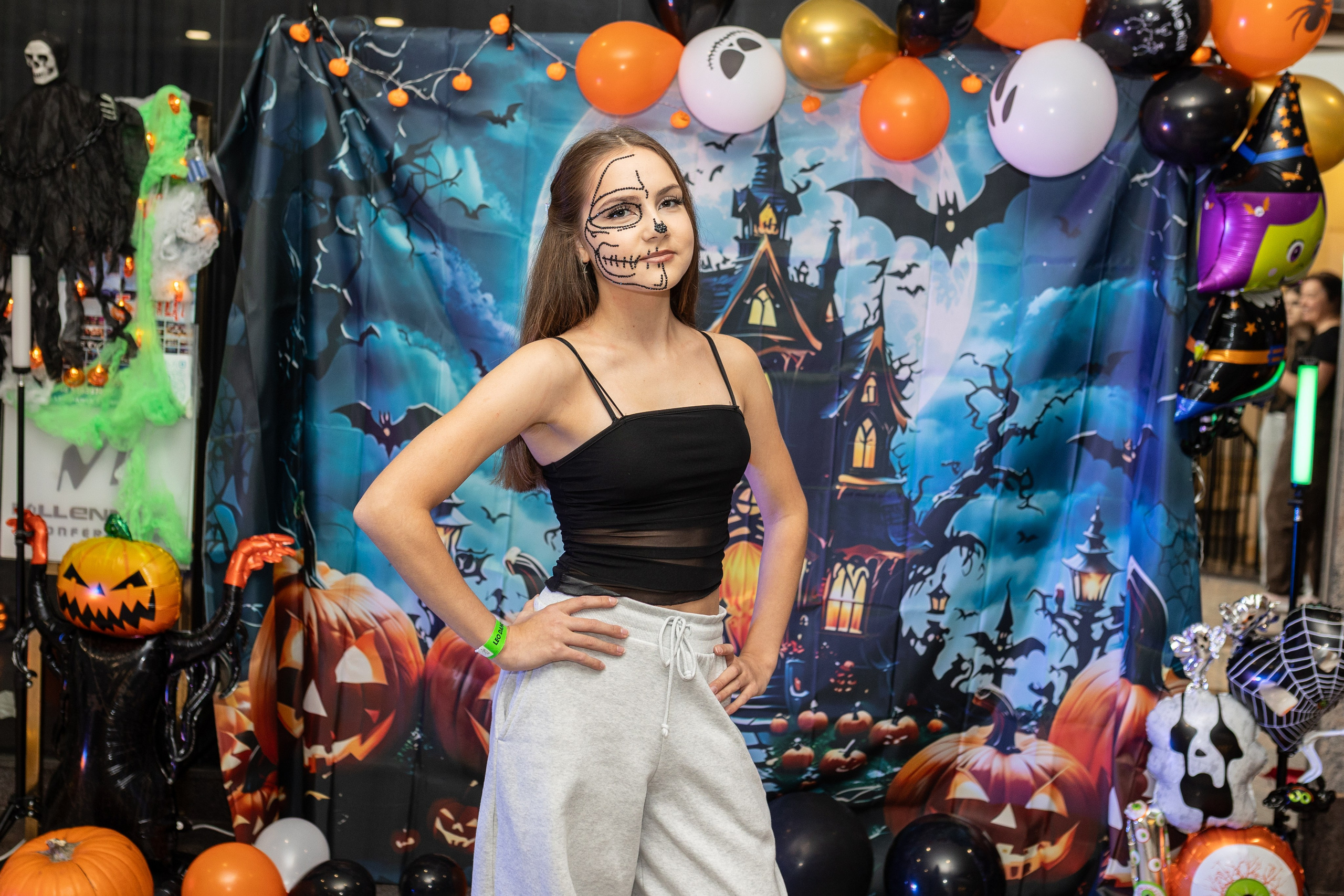 Leo dance studio Helloween 2025. Семейный и детский фотограф в Варшаве Мила Бобровская