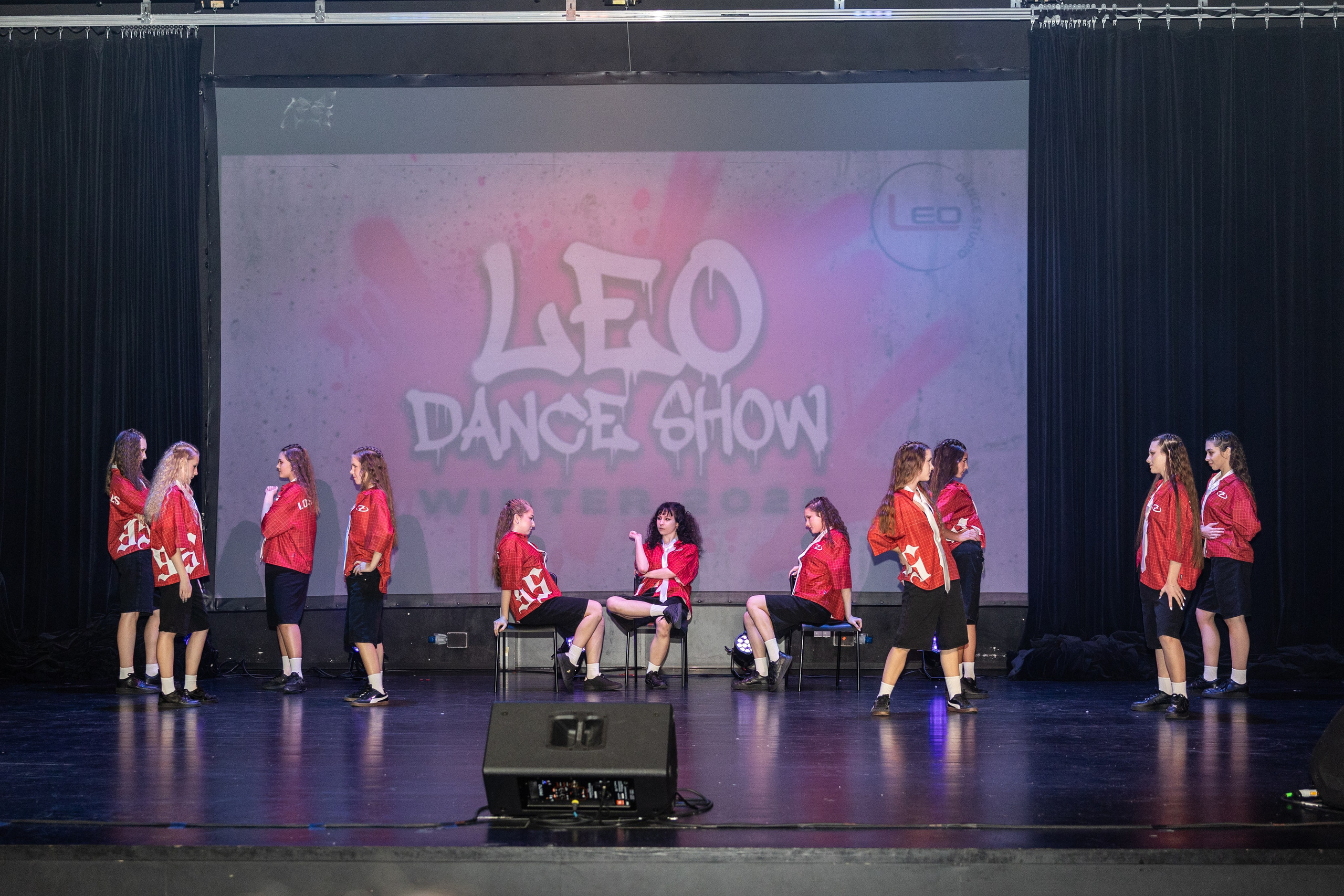 LEO DANCE SHOW WINTER 2025. Семейный и детский фотограф в Варшаве Мила Бобровская