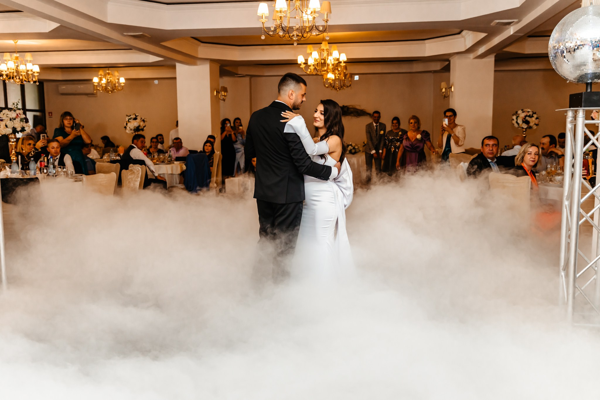 Dora & Andrei - Nuntă Sibiu. Fotograf Profesionist Pitesti-Bucuresti| Mircea Seinea