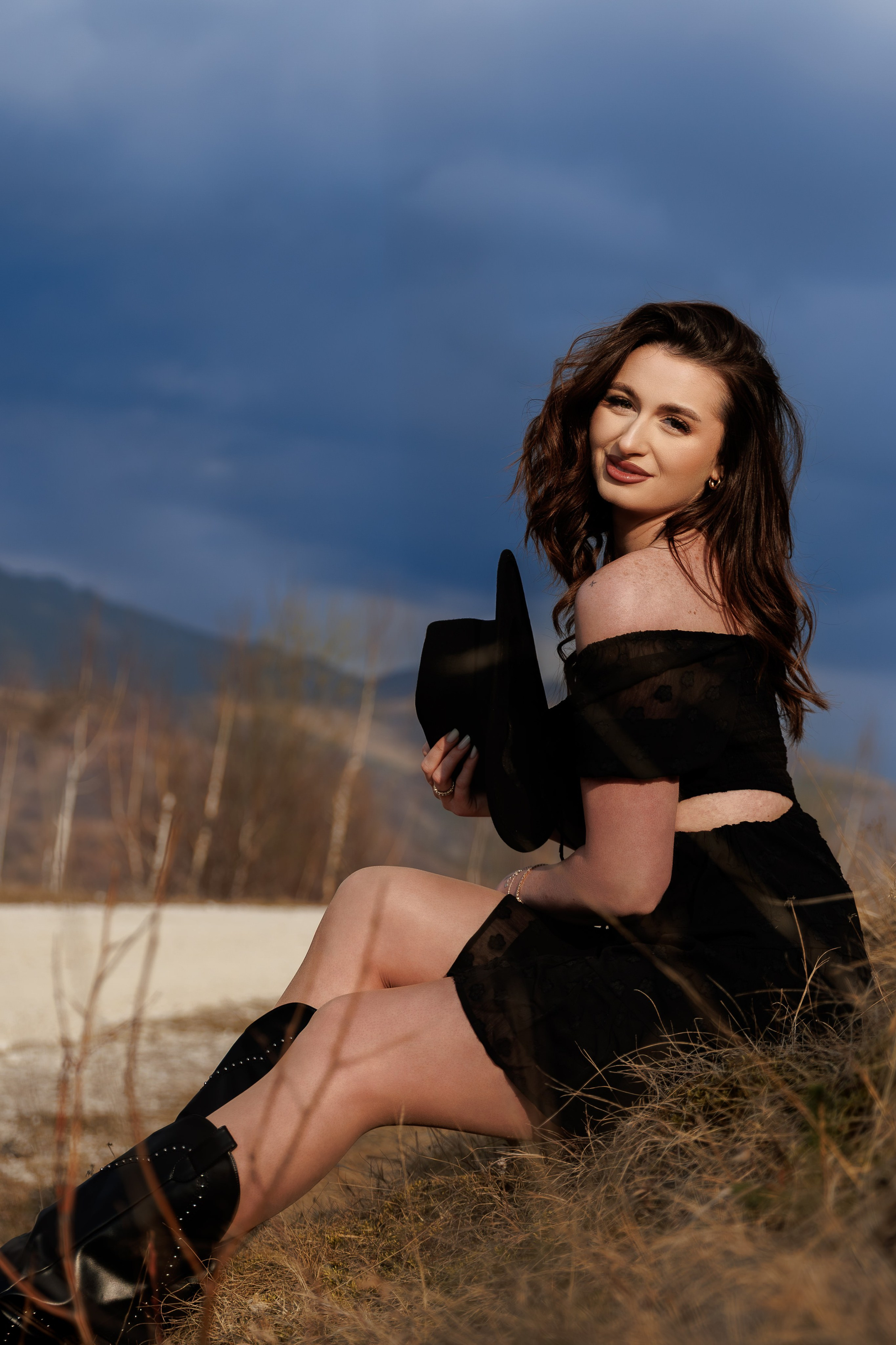 Cristina - Photoshoot - Mausoleul Mateiaș. Fotograf Profesionist Pitesti-Bucuresti| Mircea Seinea