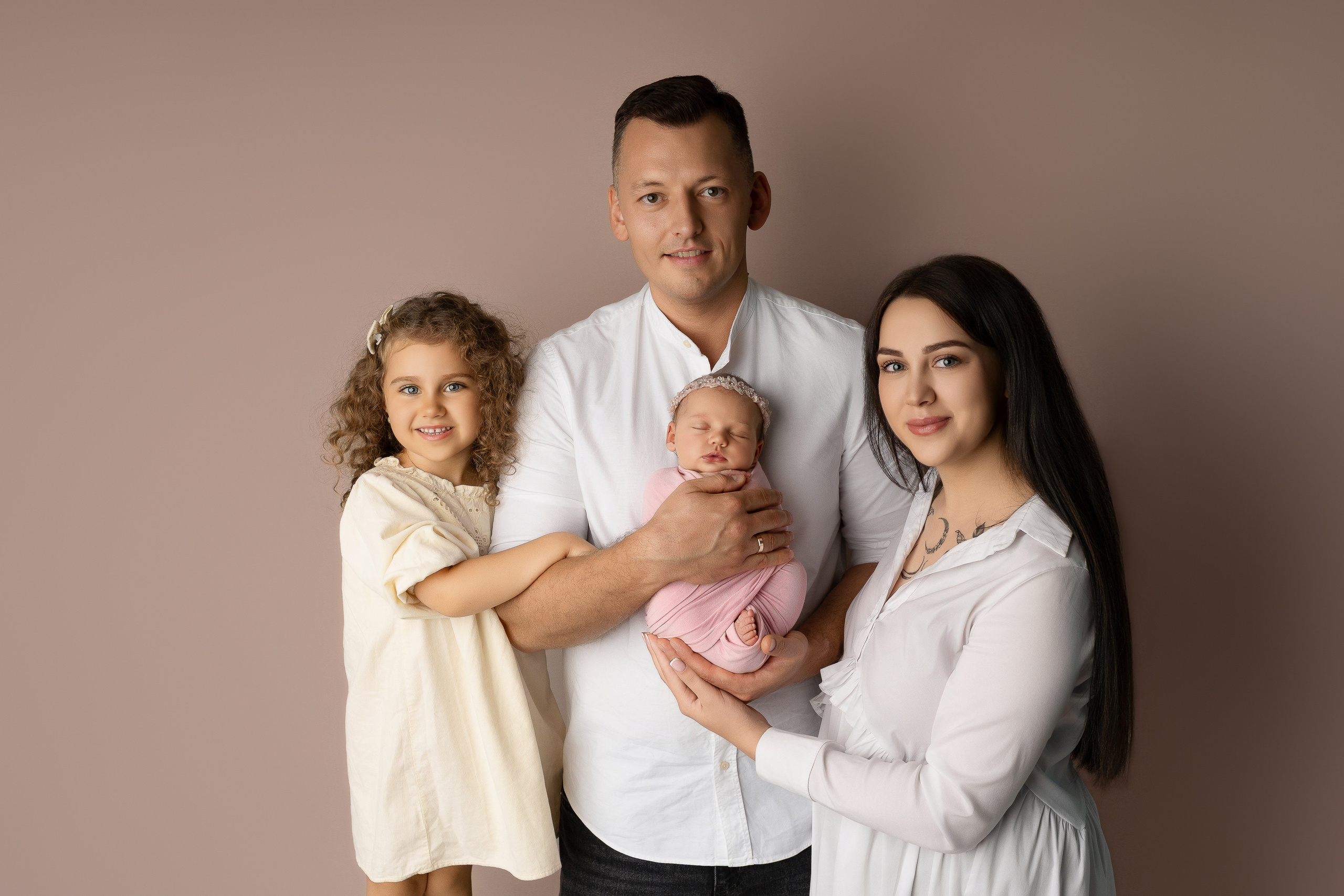 Esu Aleksandra naujagimių ir kudikių fotografė iš Vilniaus