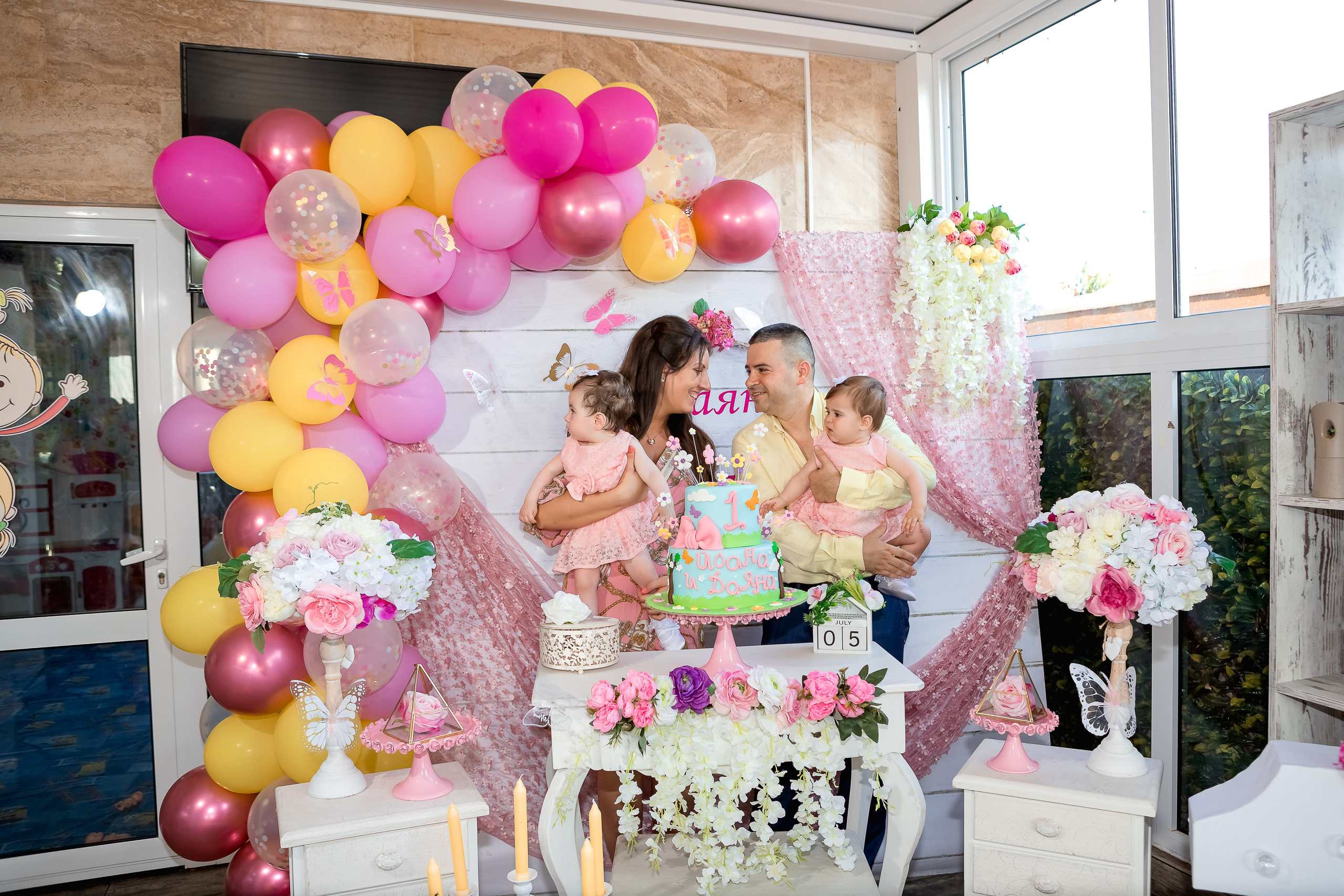 Чрстит Първи Рожден Ден. Фотограф Ирина Йотова