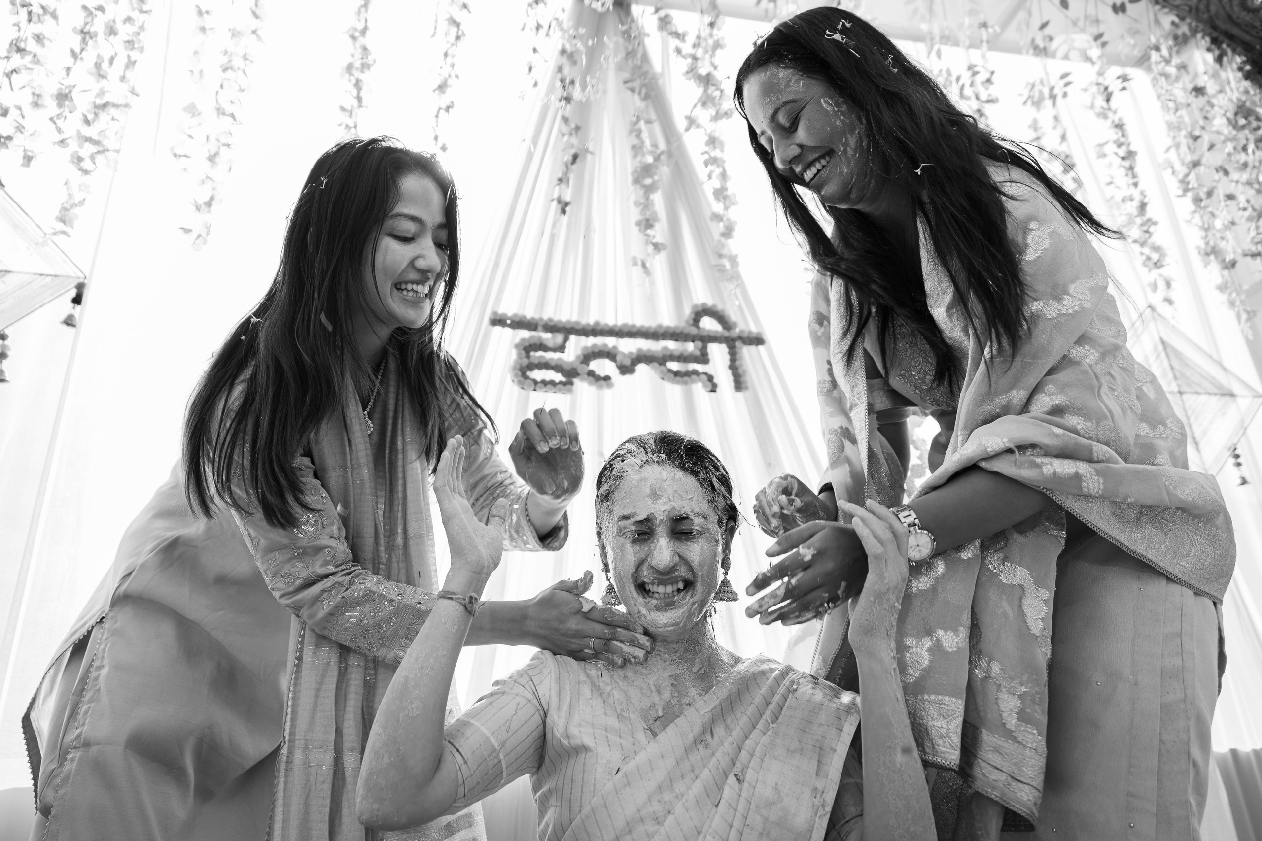 Arti & Akshay. Wedding and Family photographer in india