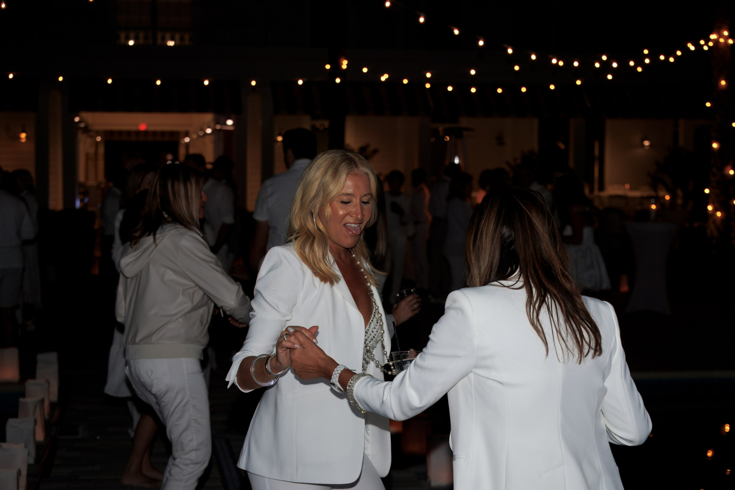 The Isles White Party. Out and About 239