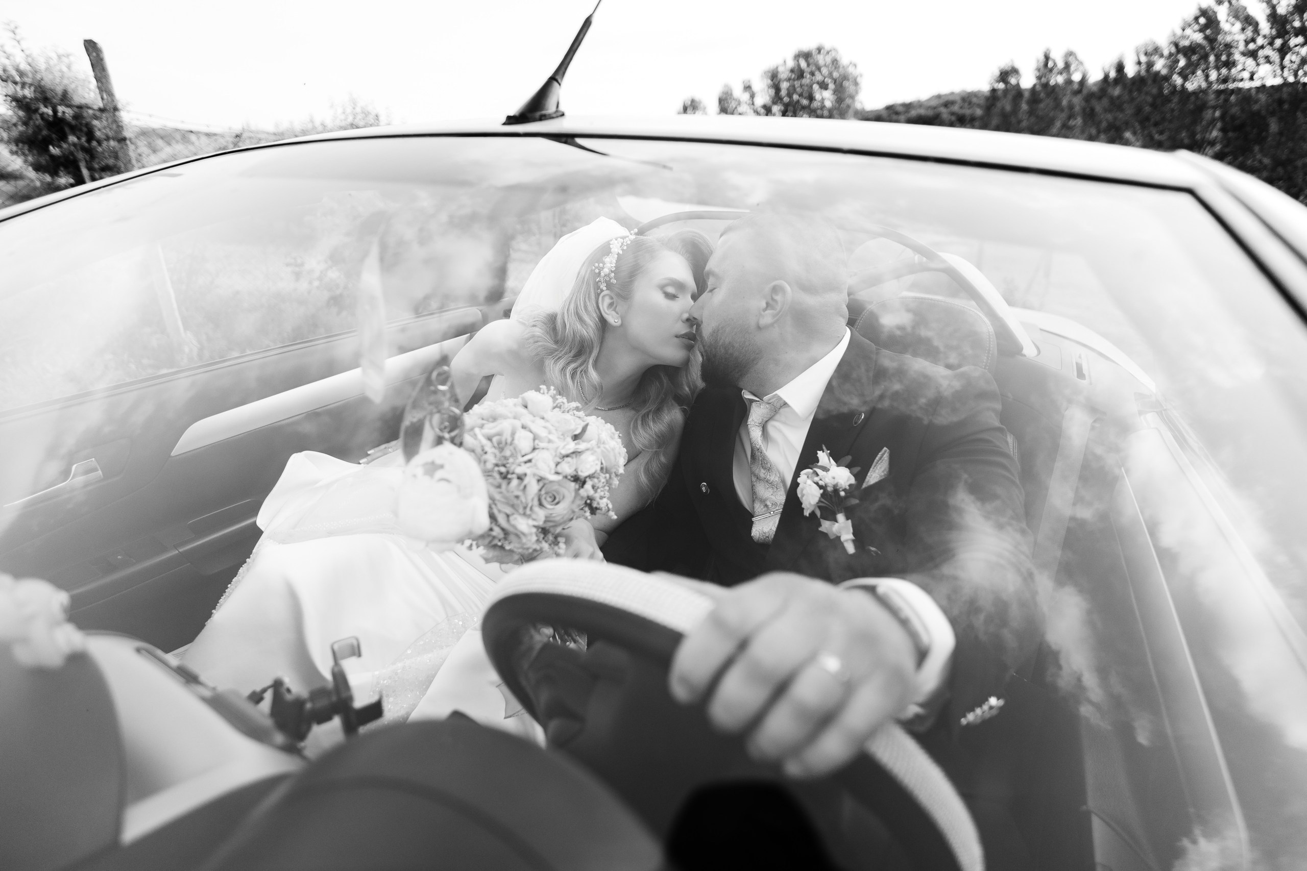 Delia & Paul. Ionut Cimpoes FOTOGRAF