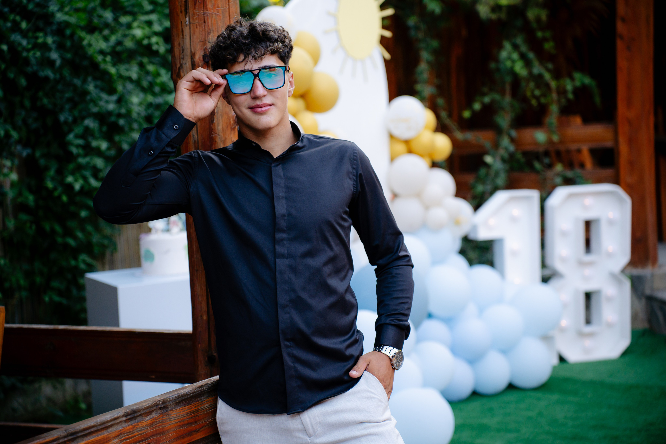 18 ANI - UN NOU ÎNCEPUT