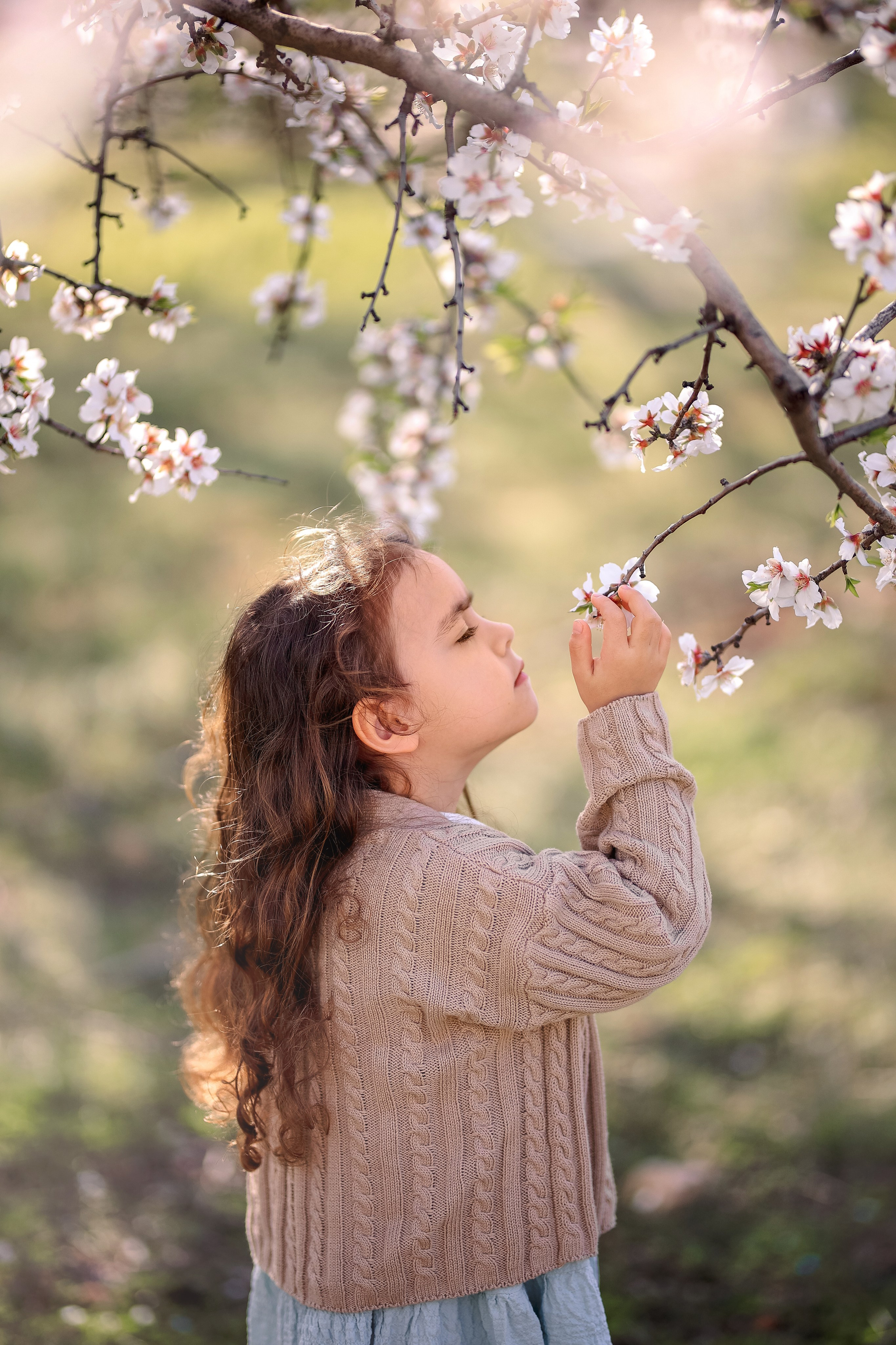 Фотосессия в цветущем миндале. Фотограф в Турции, Анталии, Кемере, Белеке, Сиде, Каше, Калкане, Фетхие